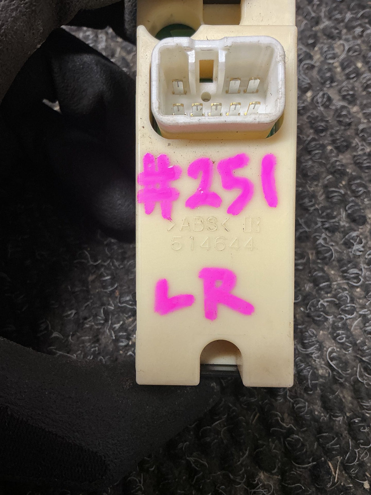 2003-2006 Holden Rodeo RA TFR77- Left Rear Window Switch- (TAG11205)