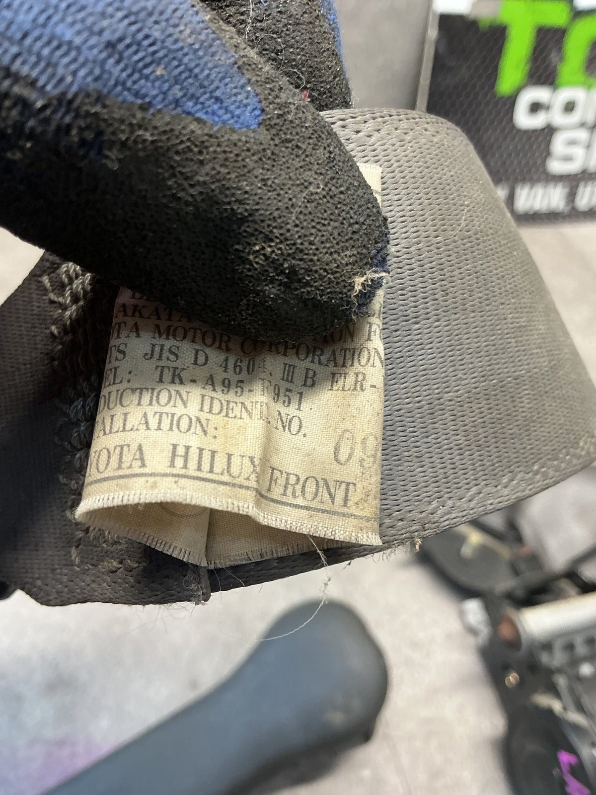 1994 Toyota Hilux Surf KZN130- Left Front Seat Belt- (TAG13467)