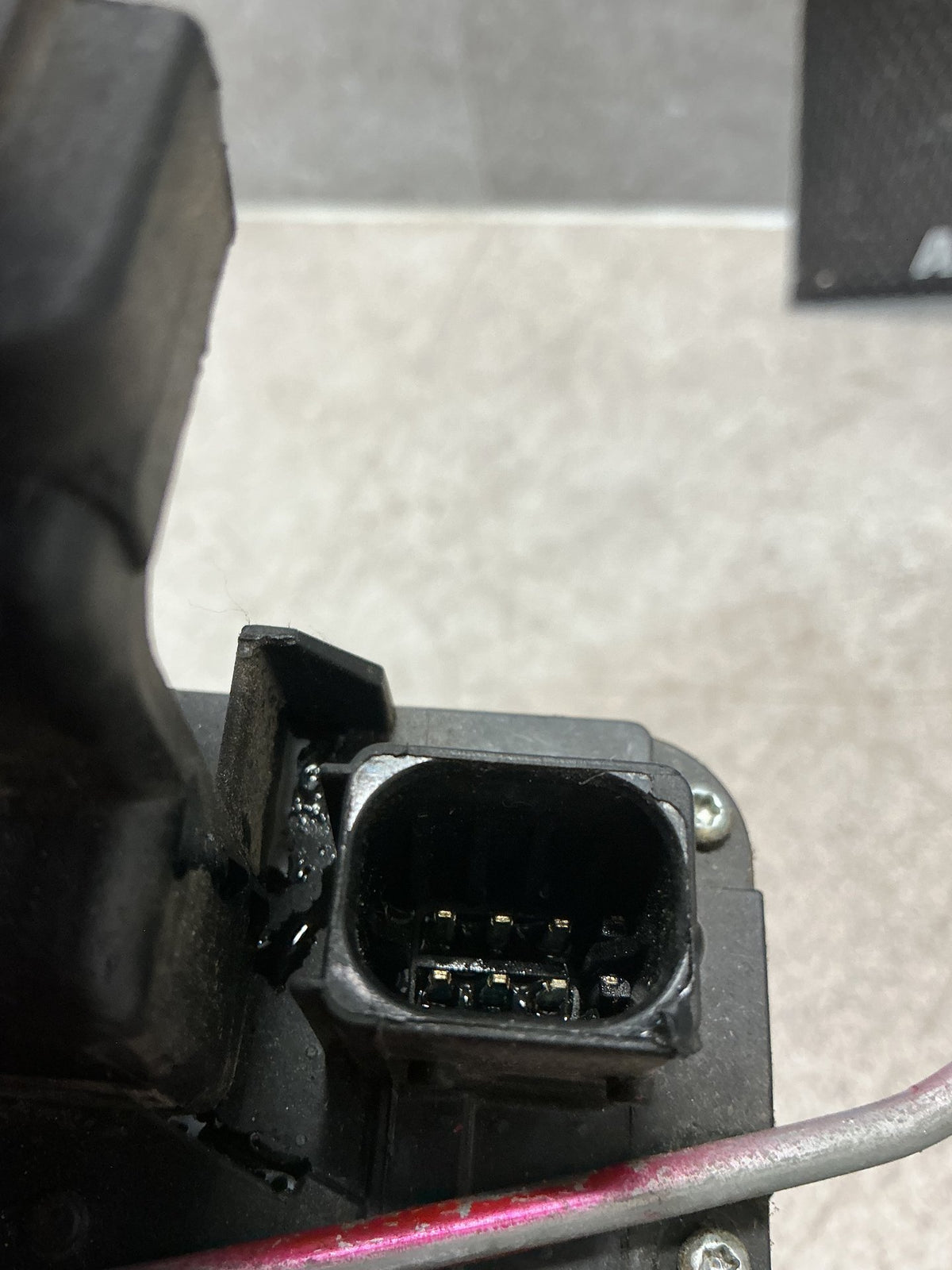 2015 Holden Captiva 7- Left Rear Door Lock Actuator- (TAG16533)