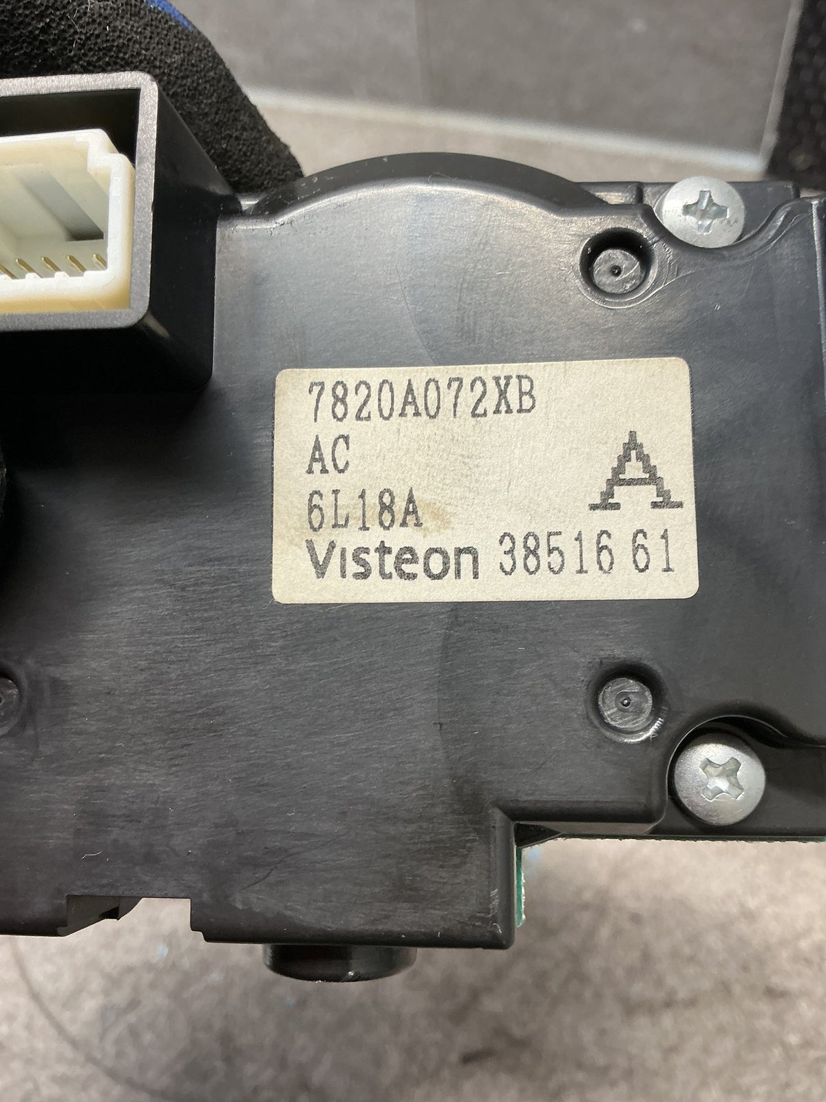 2007 Mitsubishi Outlander- Heater Controls- (TAG16077) PN: 7820A072XB