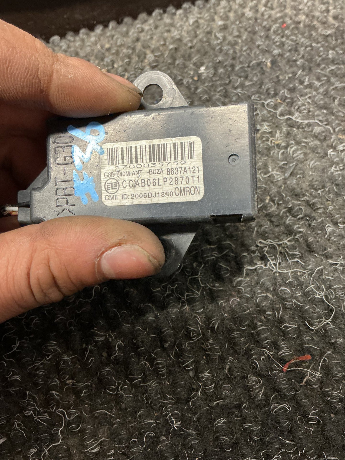 2007 Mitsubishi Outlander II CW*W- Keyless EntryAntenna - (TAG10497) PN: G8D-640M-ANT