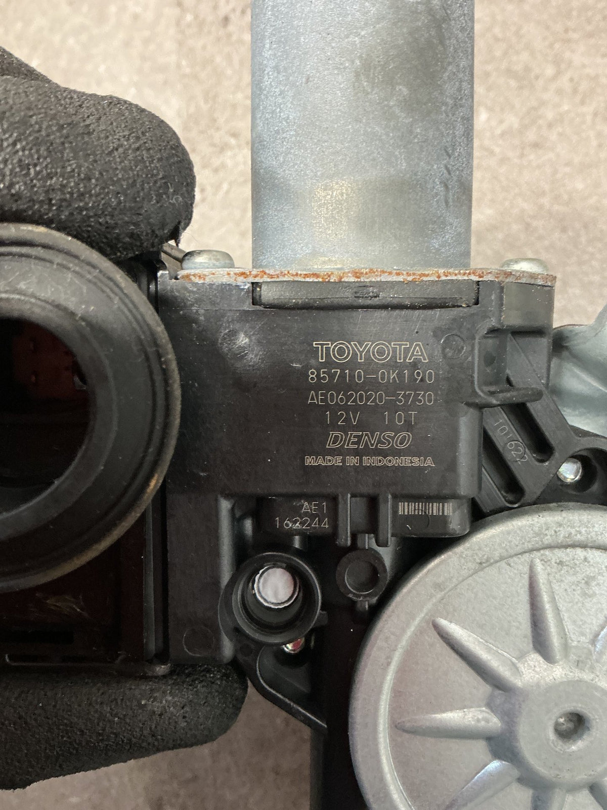 2017 Toyota Hilux SR5- Right Front Window Regulator/Motor- (TAG11819)