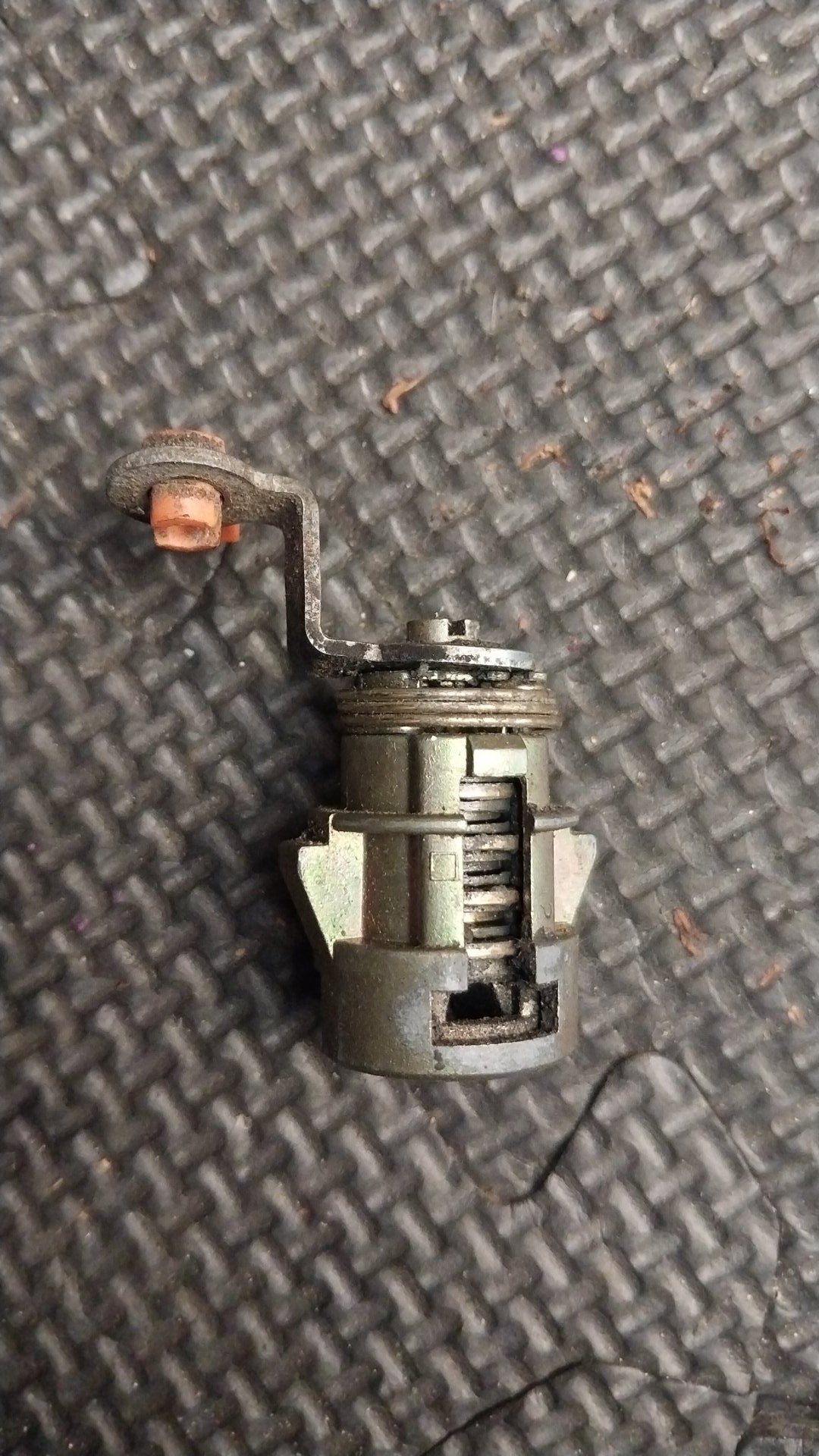 1989-1993 Toyota Hiace LH100- Right Front Door Lock Barrel- (TAG3590)