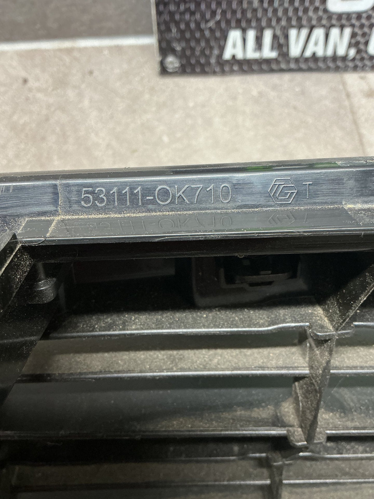 2015 Toyota Hilux- Front Grille- (TAG14481)