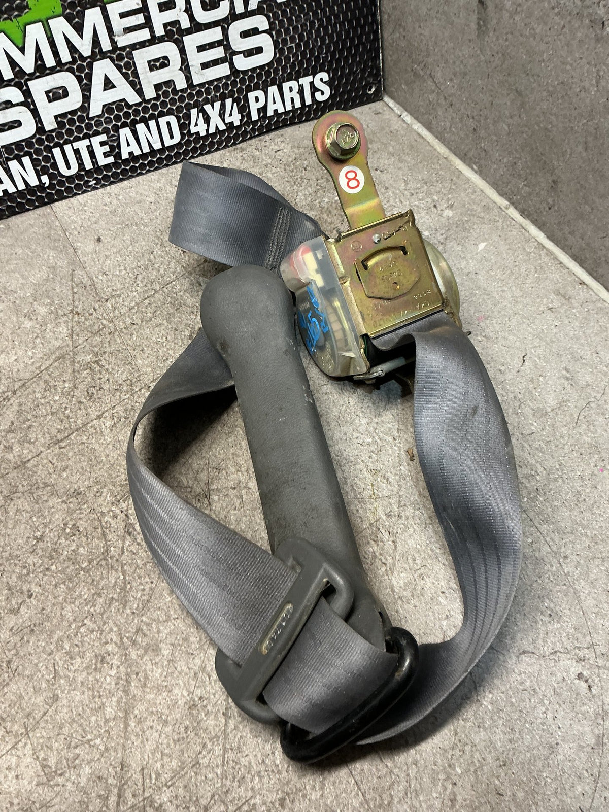 1993-1995 Toyota Hilux II N130- Right Rear Seat belt- (TAG16042)