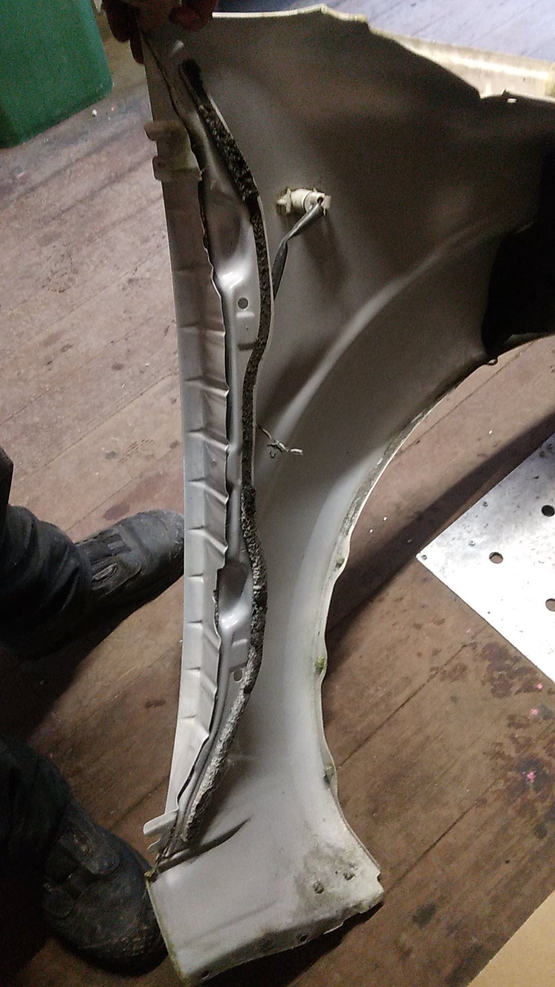 2012 Nissan Navara CVAD40- Left Front Guard- (TAG2600) PN: LF