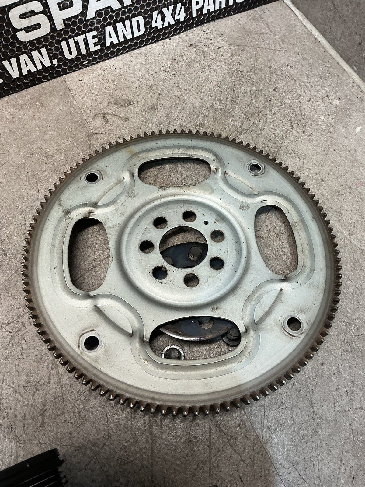 2007 Mitsubishi Outlander- Flywheel/Flexplate- (TAG15538)