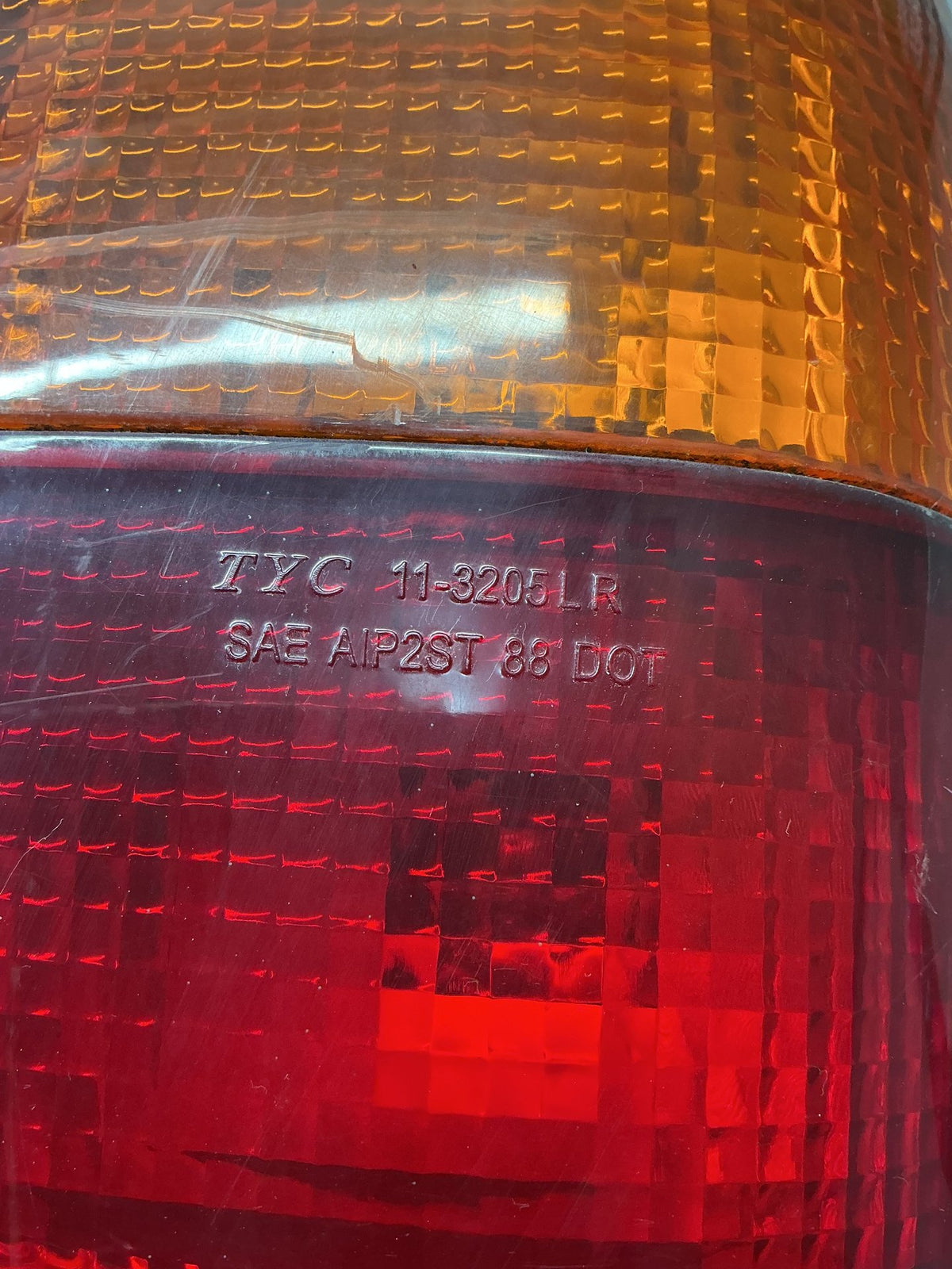 1994 Toyota Hilux Surf KZN130- Right Taillight- (TAG13458)
