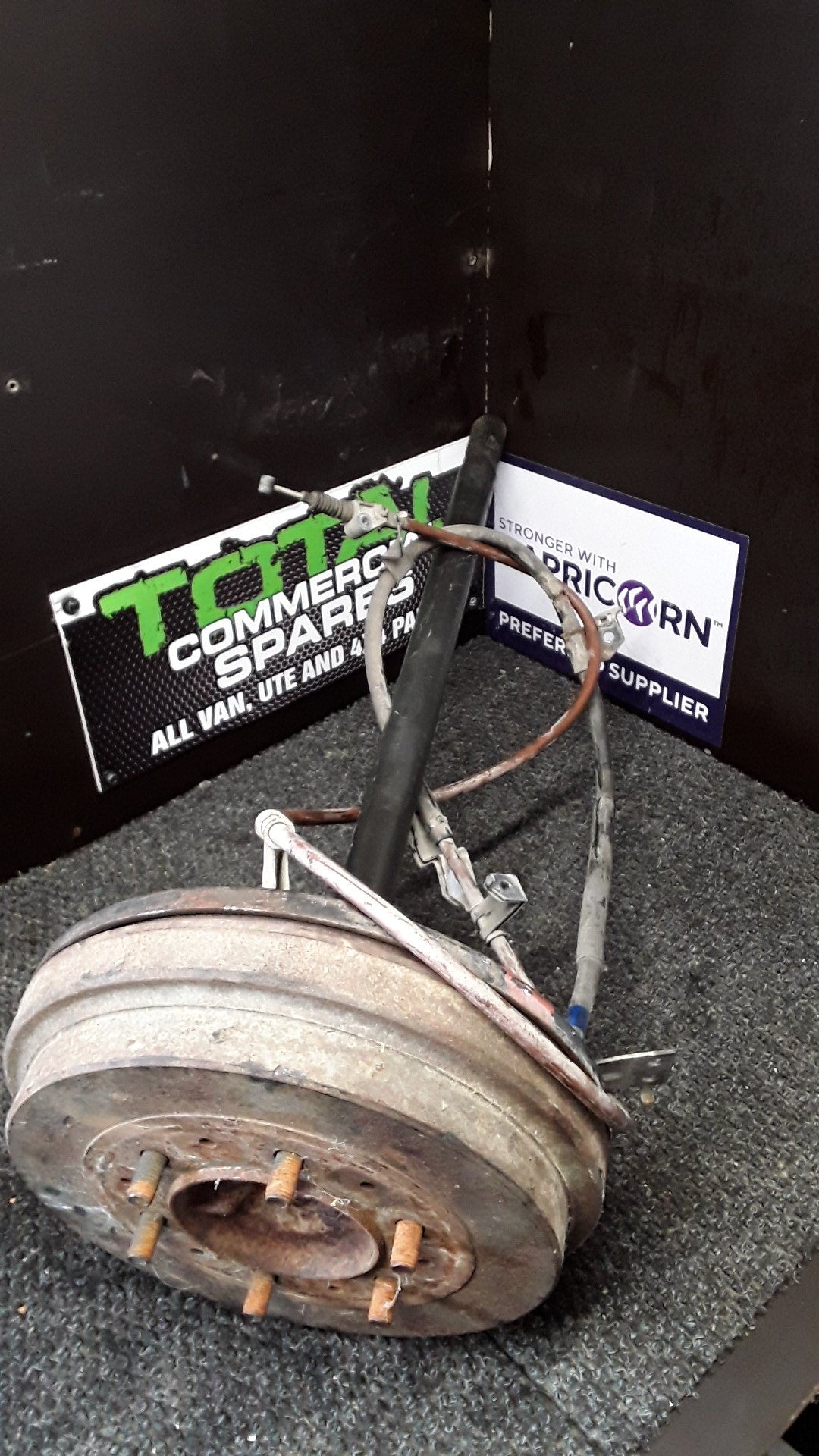 2005-2006 Toyota Hiace V H200 KDH200- Right Rear ABS Axle- (TAG6337)