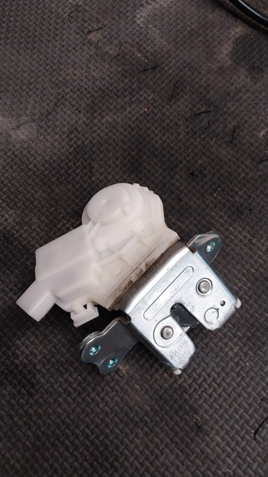 2016 Mitsubishi Outlander III GF*W GF7W- Tailgate Lock Mechanism- (TAG3194)