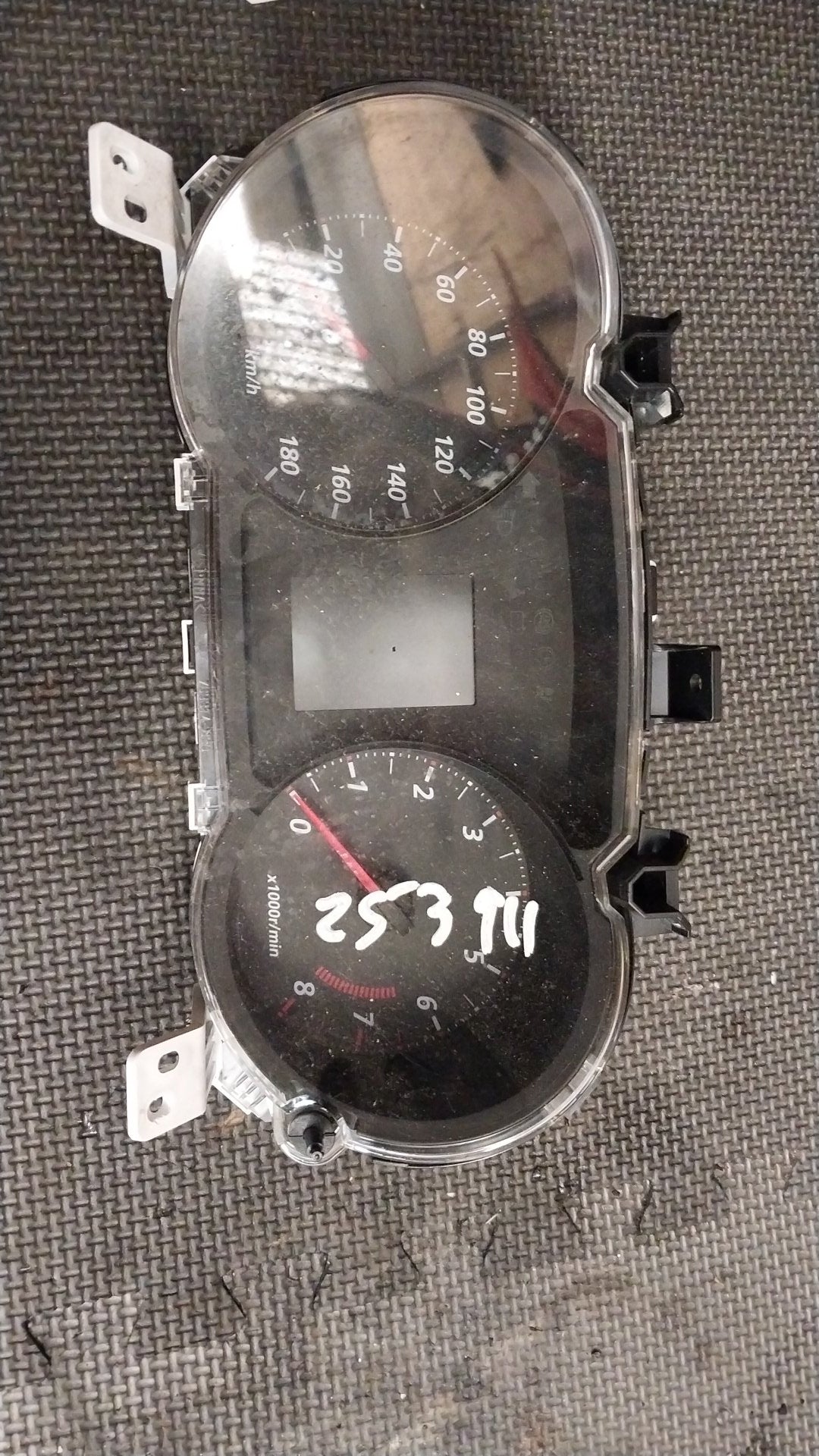 2009-2012 Mitsubishi Outlander II CW*W CW*W- Instrument Cluster- (TAG1581)
