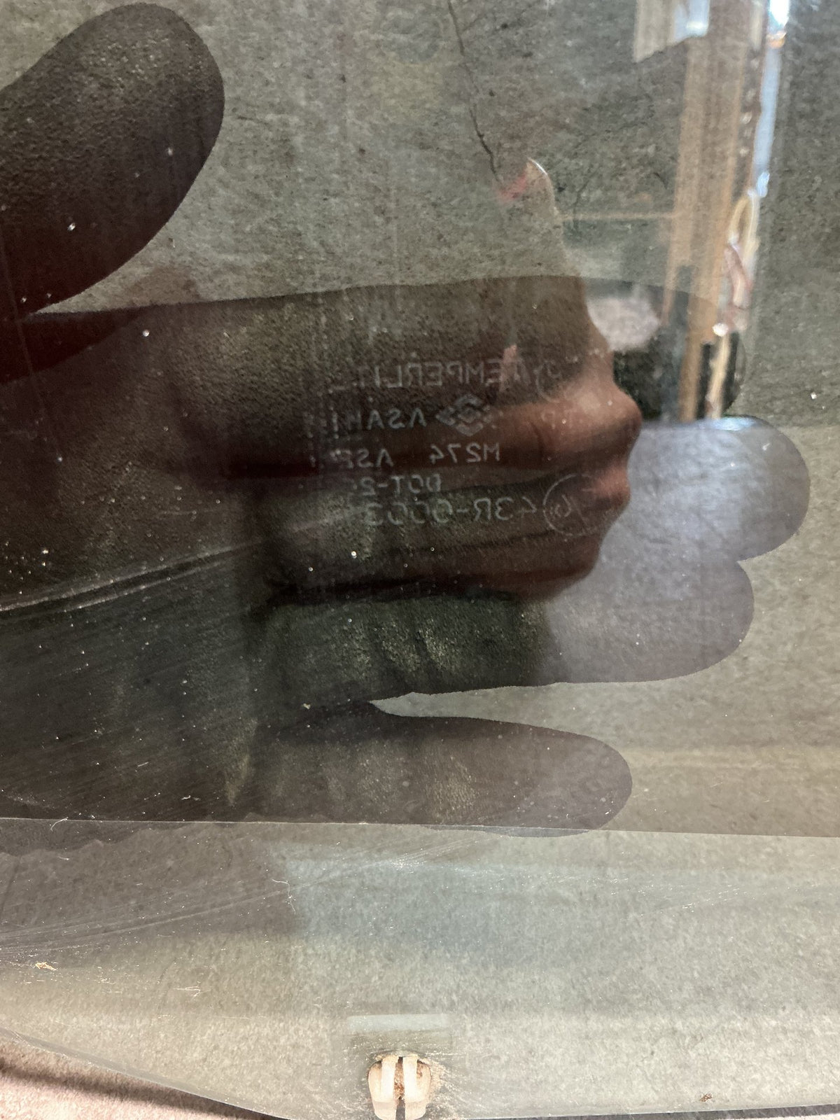 1992-2004 Toyota Hiace H100 - Right Front Door Glass - (TAG19020)