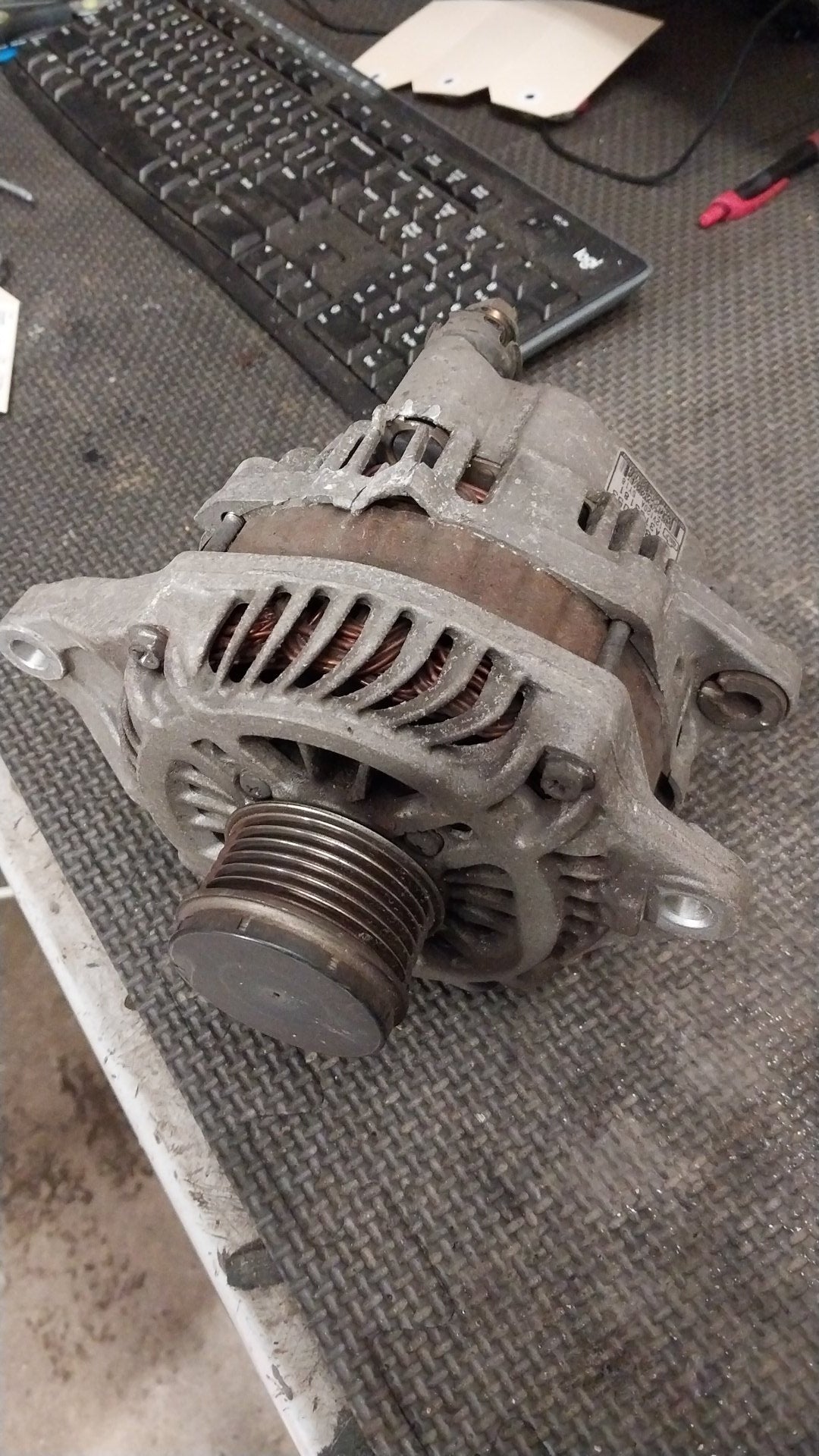 2005 Mitsubishi Outlander II CW*W- Alternator- (TAG2317) PN: 1800A053