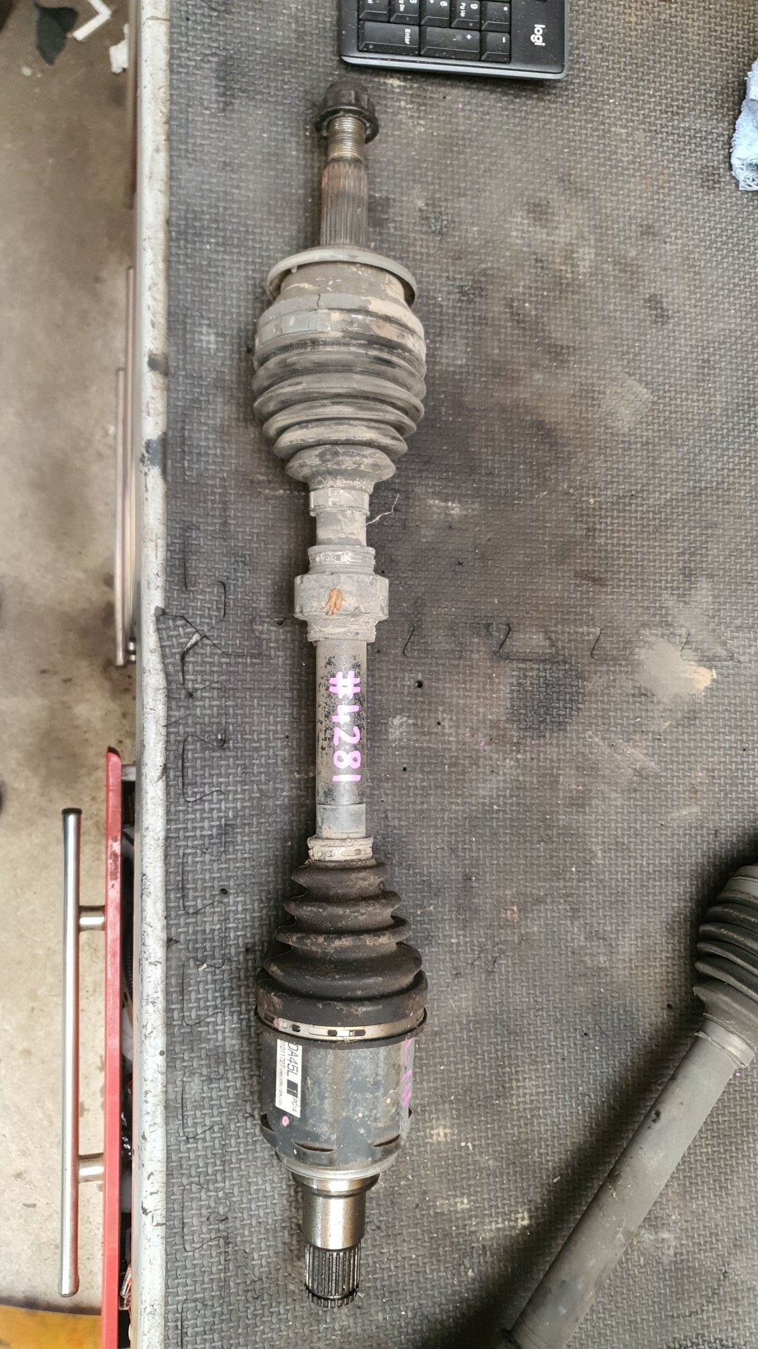 2006 Toyota Estima acr50 ACR50- Left Front Drive Axle- (TAG4281) PN: 2AZ