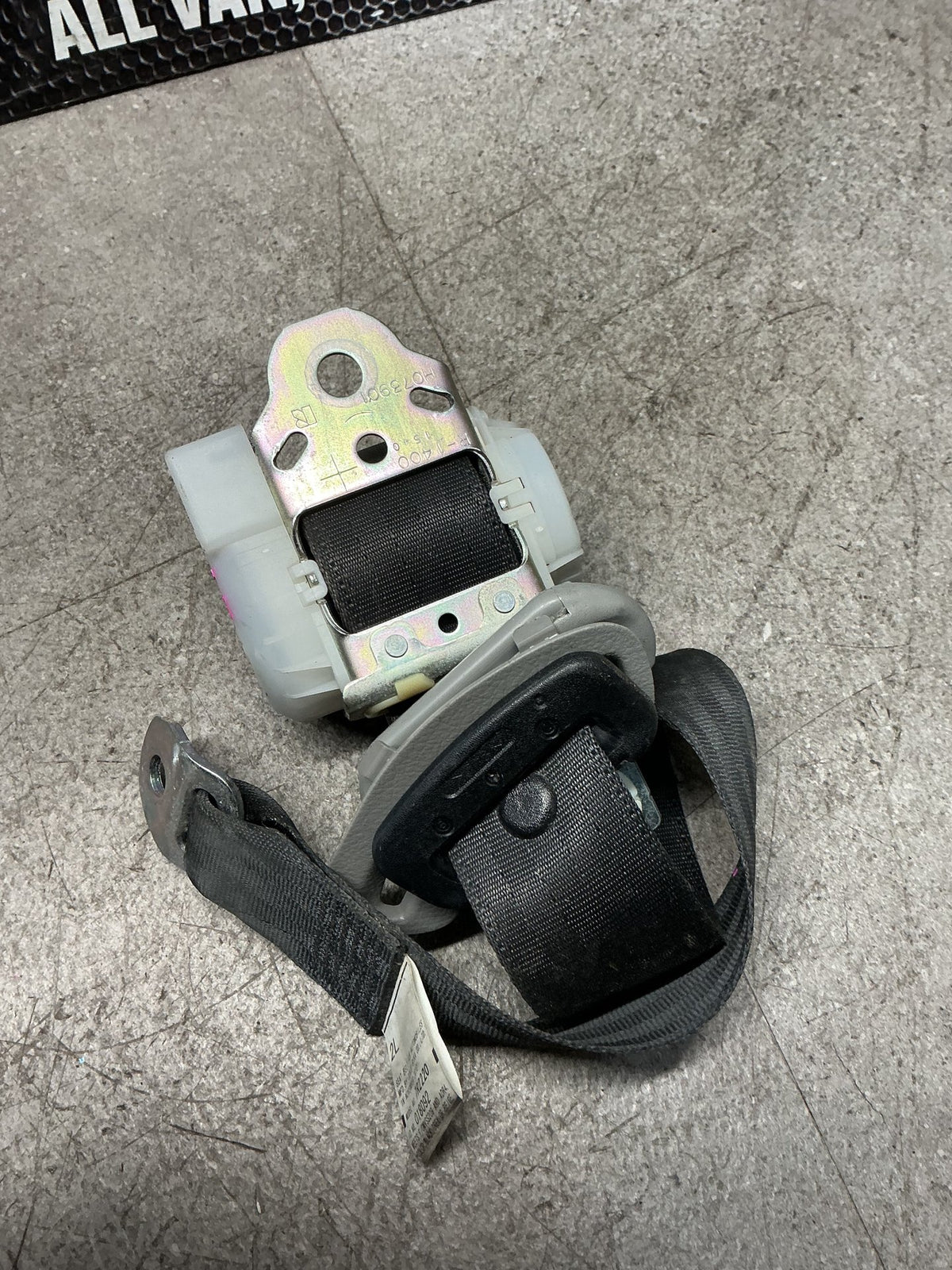 2007-2014 Toyota Highlander U40- Left Rear Seat Belt- (TAG15272)