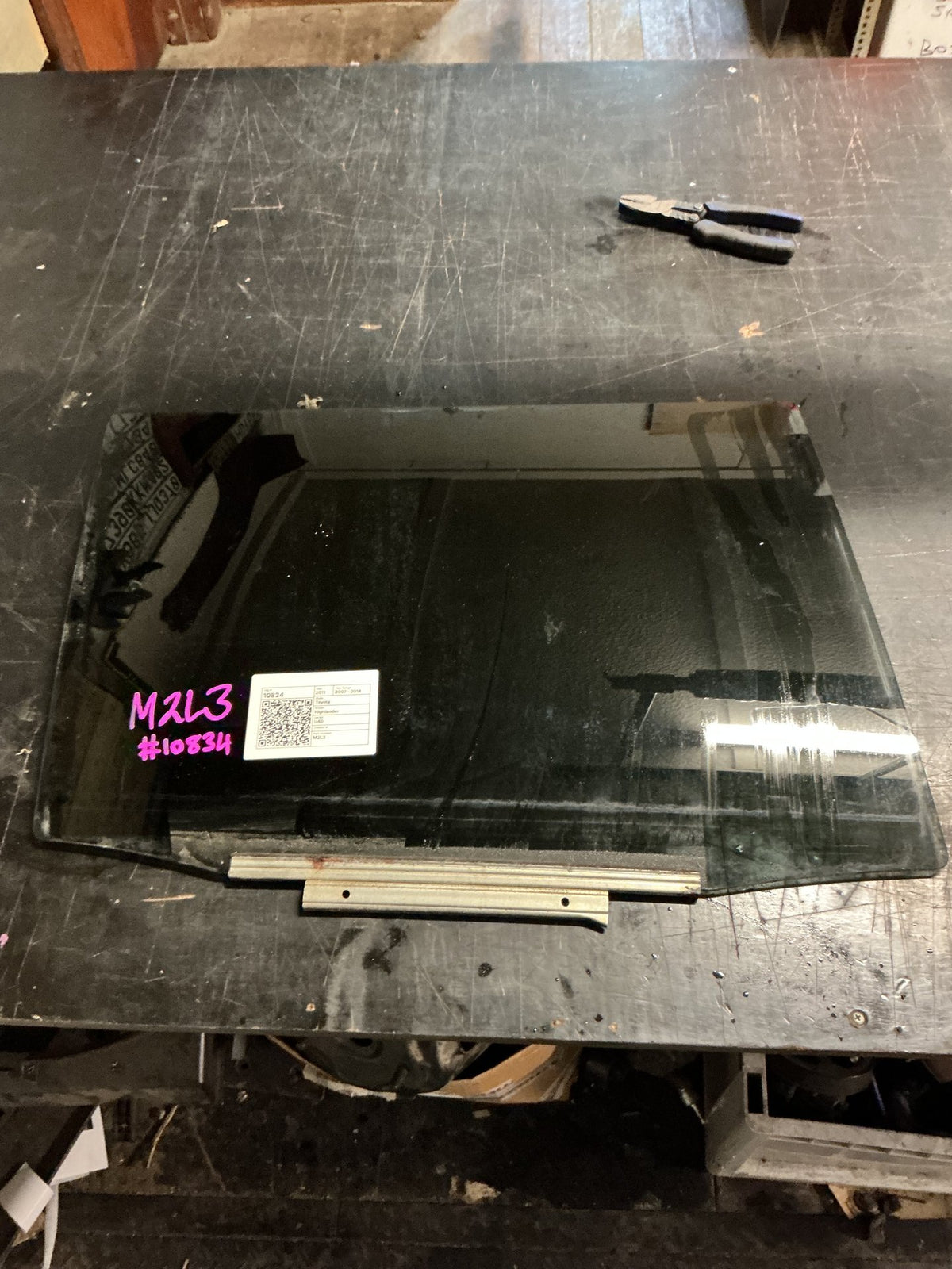 2007-2014 Toyota Highlander U40- Right Rear Door Glass- (TAG10834)