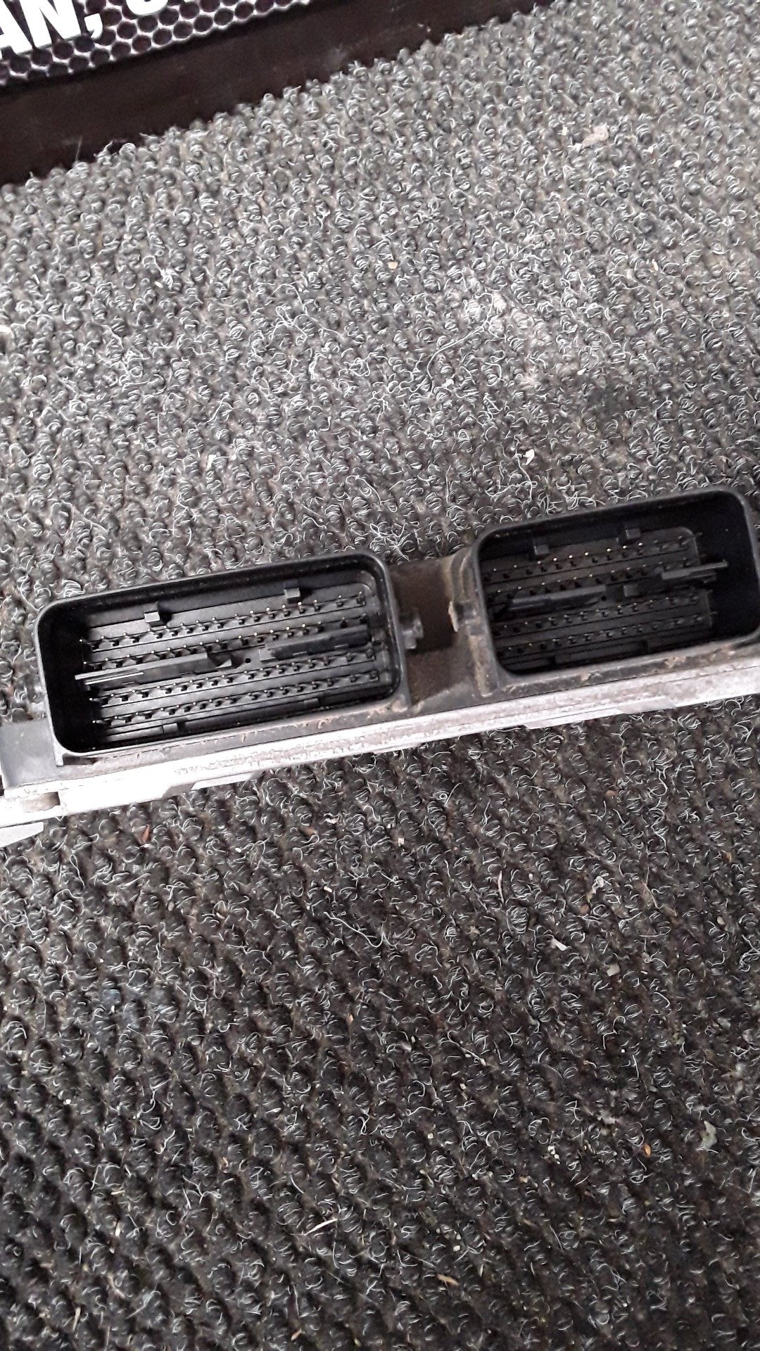 2006 Mitsubishi Outlander II CW*W CW5W- ECU- (TAG5906)