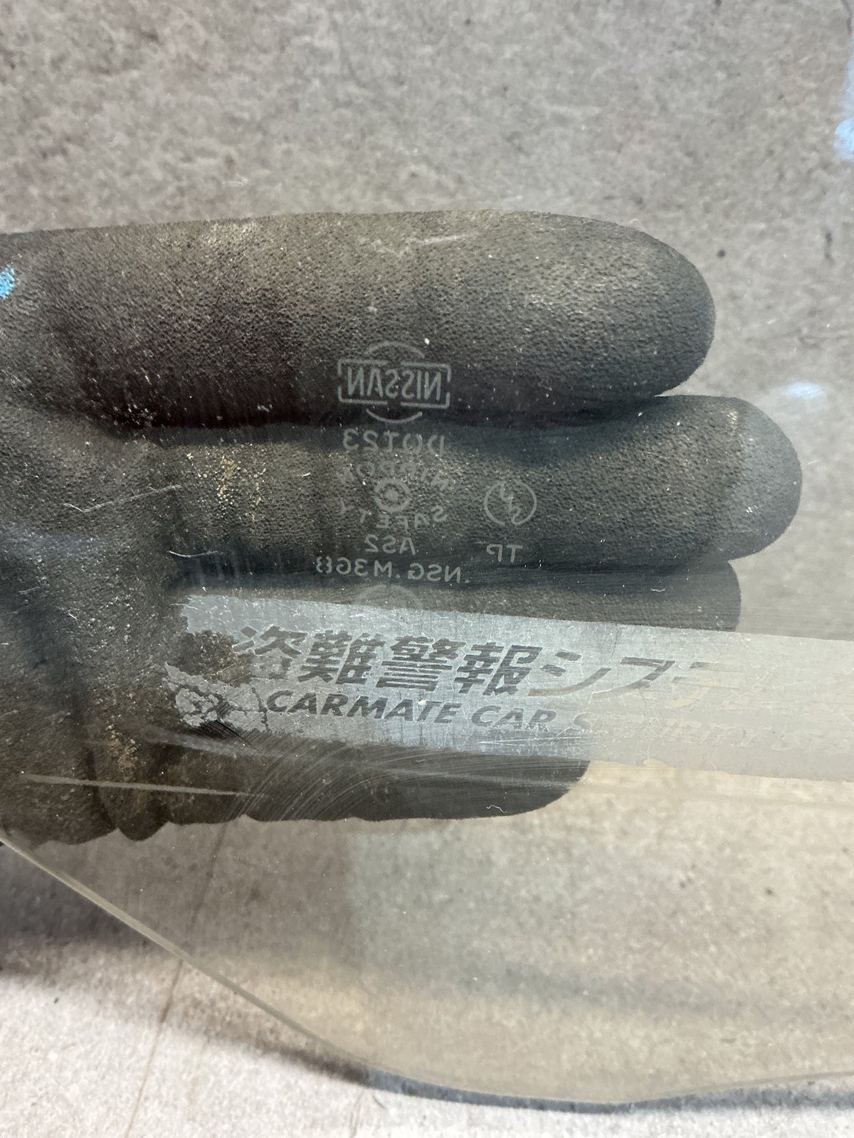 1994-1998 Nissan Terrano D21 - Right Front Door Glass - (TAG19082)