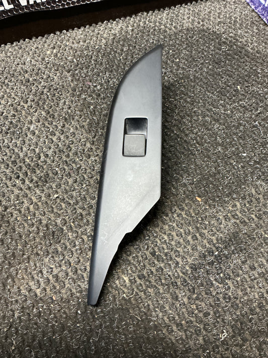 2015 Toyota Hilux VIII N130- Right Rear Window Switch- (TAG10145)