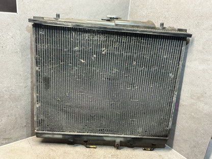 2002 Mitsubishi Pajero- Radiator- (TAG16792)