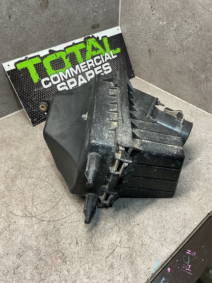 2005 Ford Escape EPFWF- Air Cleaner Assembly EFI Air Box- (TAG16561)