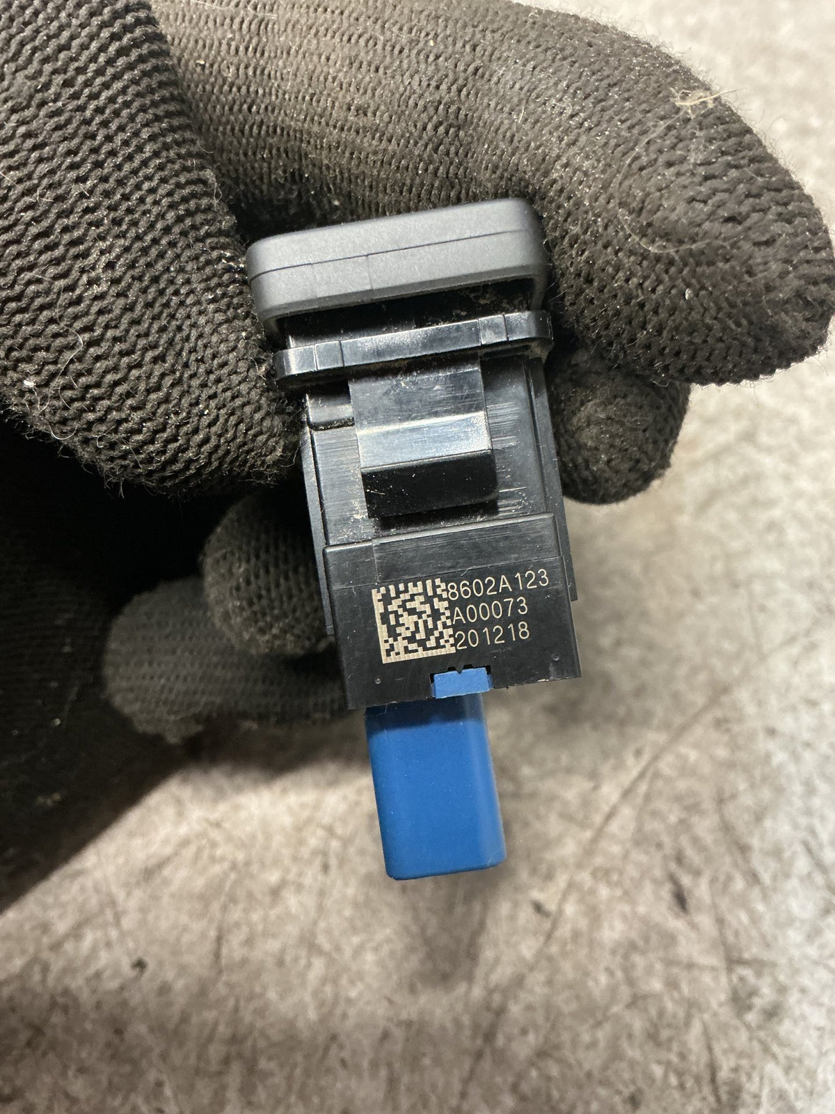 2021 Mitsubishi Outlander GF8- Traction Control Switch- (TAG16908)