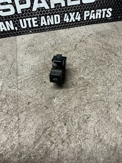 2021 Mitsubishi Outlander GF8- Right Rear Window Switch- (TAG16850)