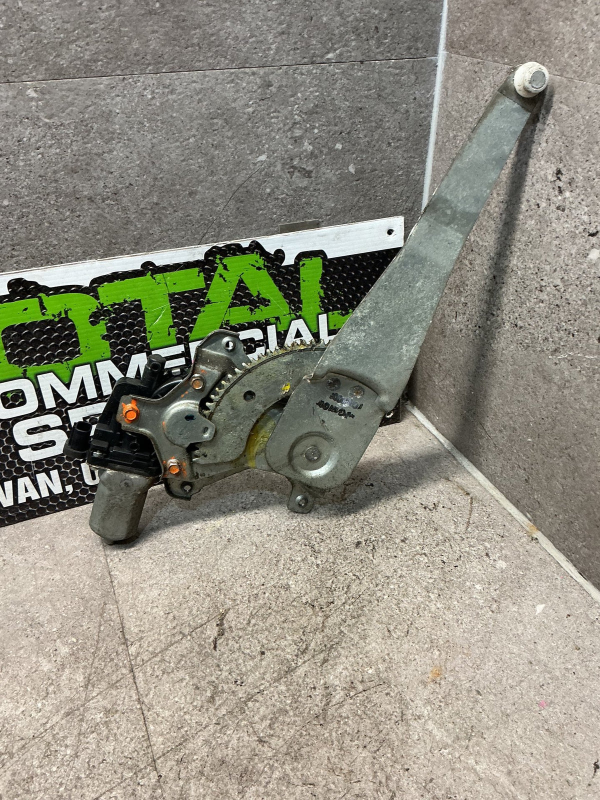 2010 Ford Ranger- Right Rear Window Regulator/Motor- (TAG15194)
