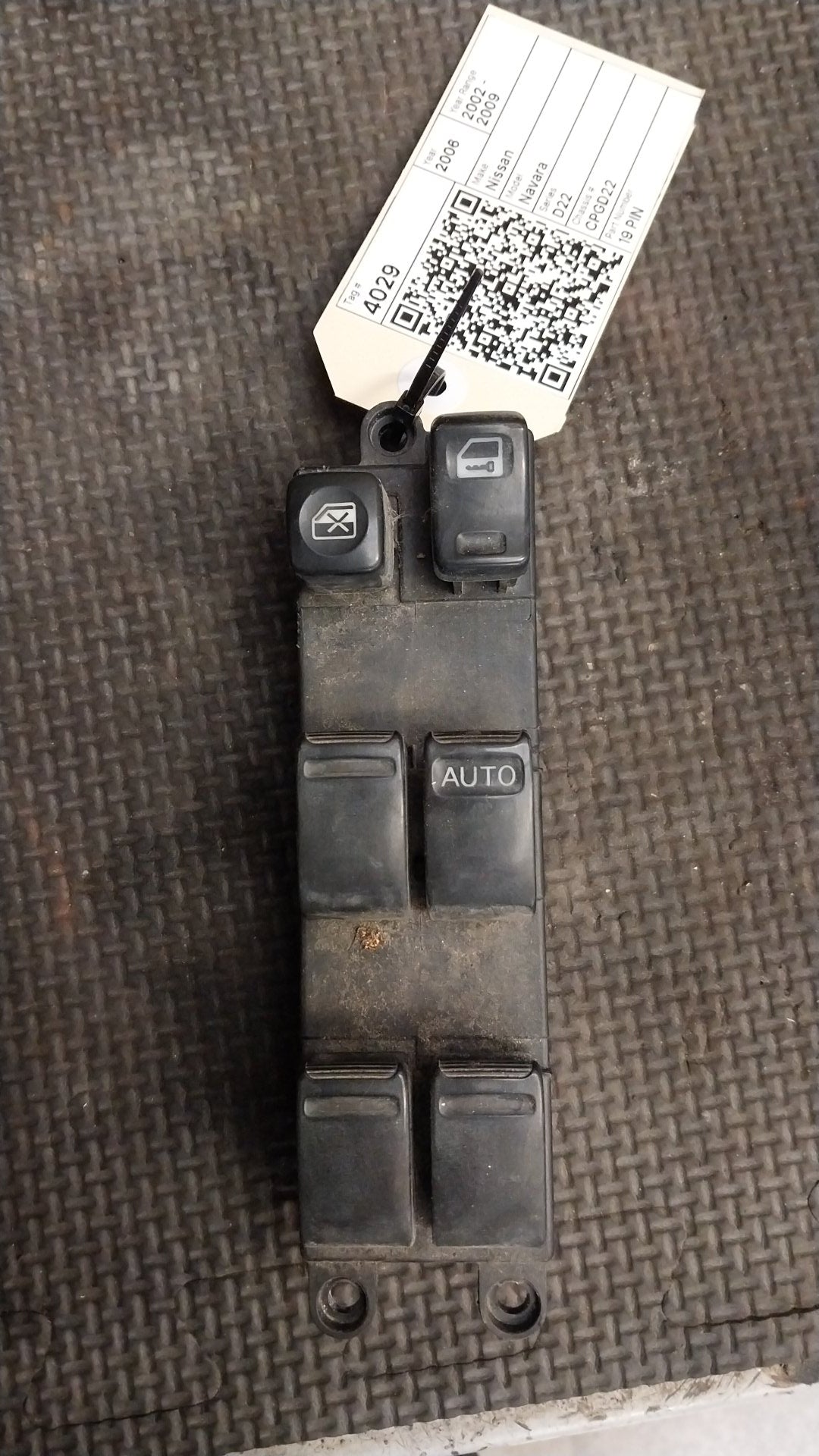 2002-2009 Nissan Navara D22- Master Power Window Switch- (TAG4029)