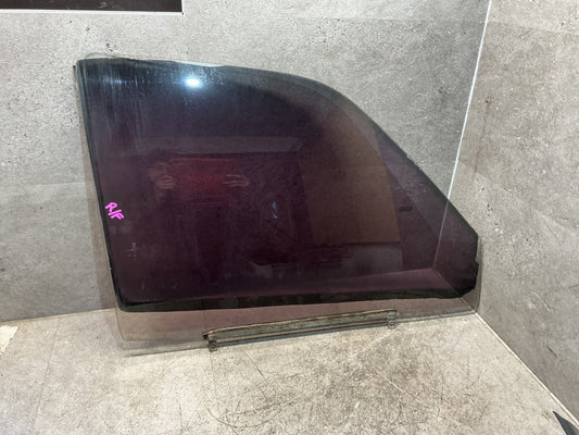 1994 Toyota Hilux KZN130 - Right Front Door Glass - (TAG18131)