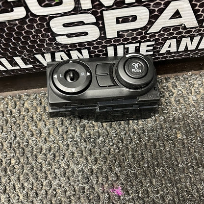 2016 Holden Captiva 7- Mirror Adjuster Switch- (TAG8007)