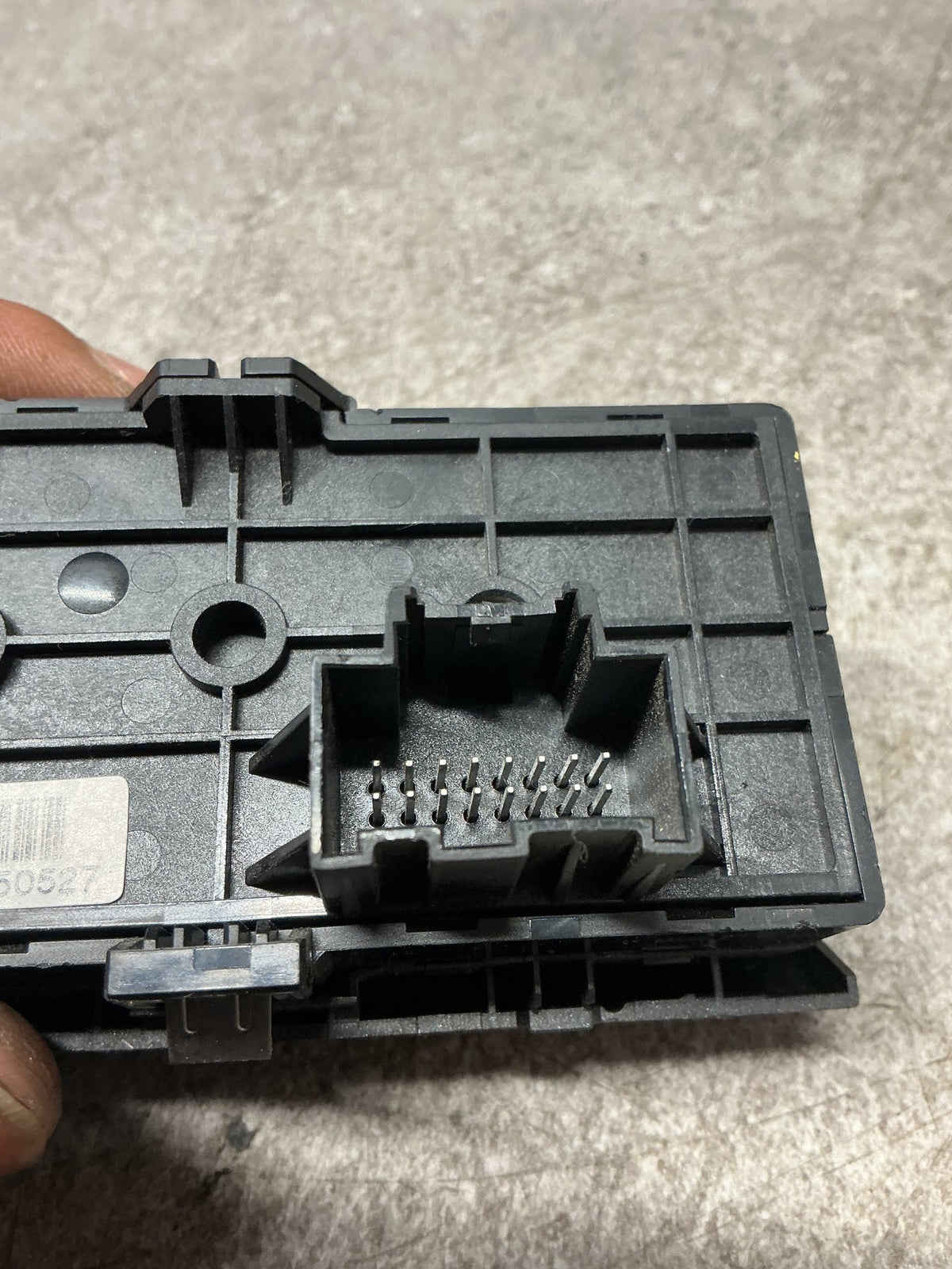 2015 Holden Captiva 5 9W108- Headlight Switch- (TAG14316)