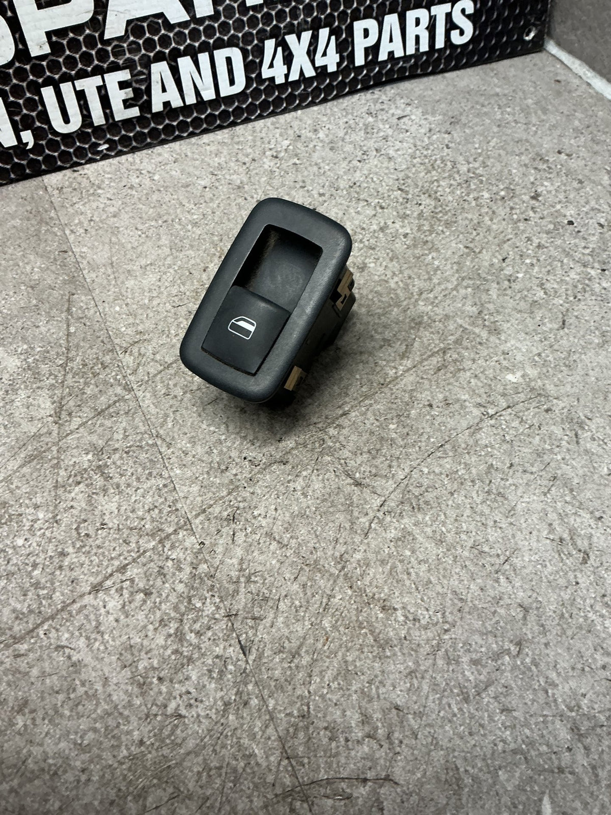 2008-2020 Dodge Journey JC- Left Rear Window Switch- (TAG14677)