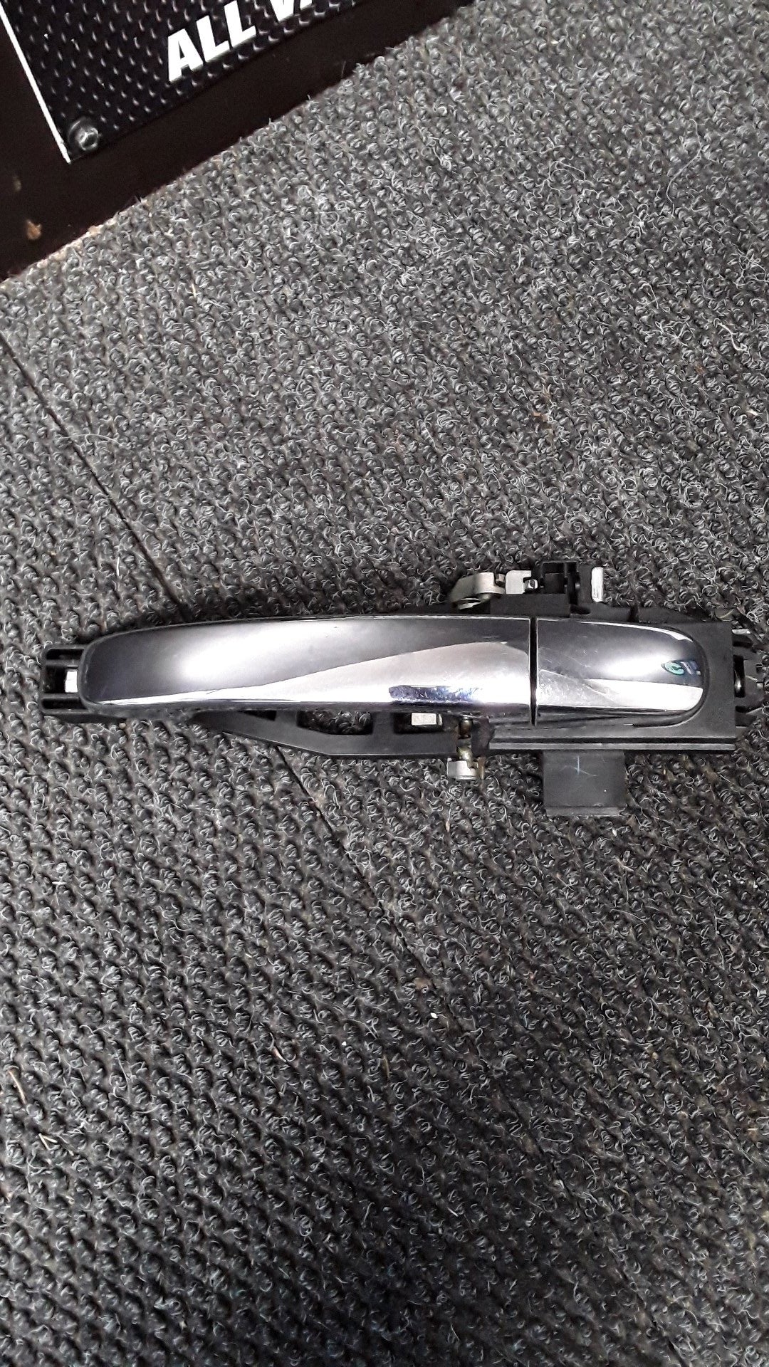 2018 Ford Ranger XLT DOUBLE CAB- Left Front Door Exterior Handle- (TAG5269) PN: EB3B-22487