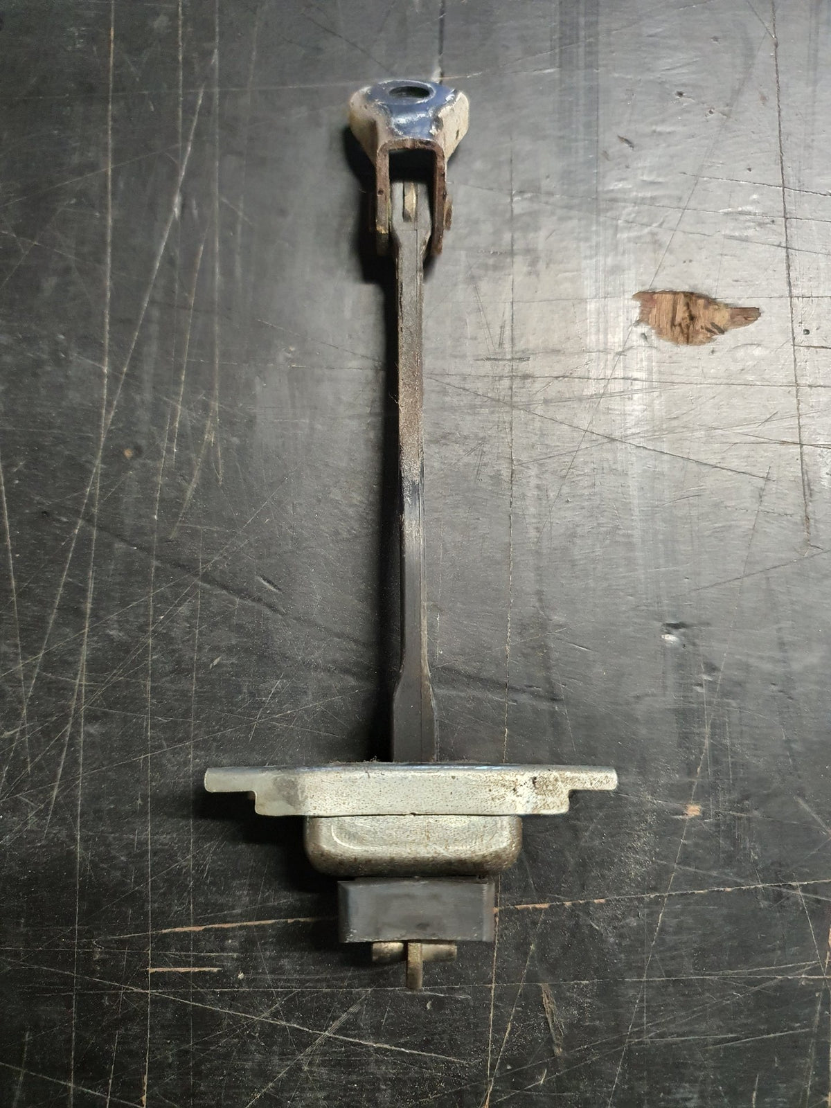 2011 Toyota Hiace TRH219- Left Front Door Check Strap- (TAG9197)