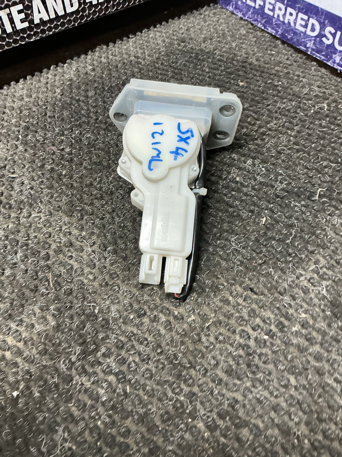 2007 Suzuki SX4 1W121- Tailgate Lock Actuator- (TAG10646) PN: B6765