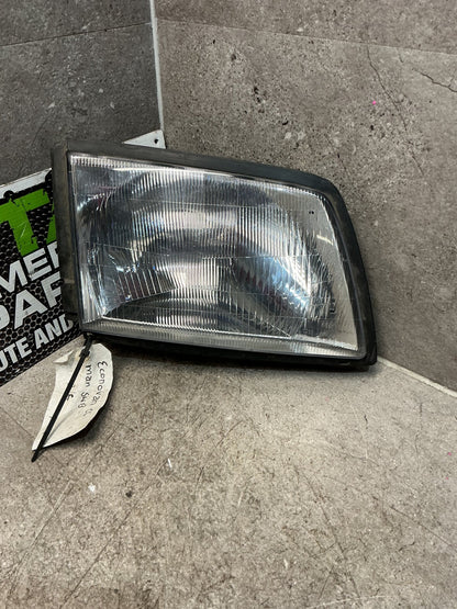 2006 Ford Econovan- Right Headlight- (TAG16291)