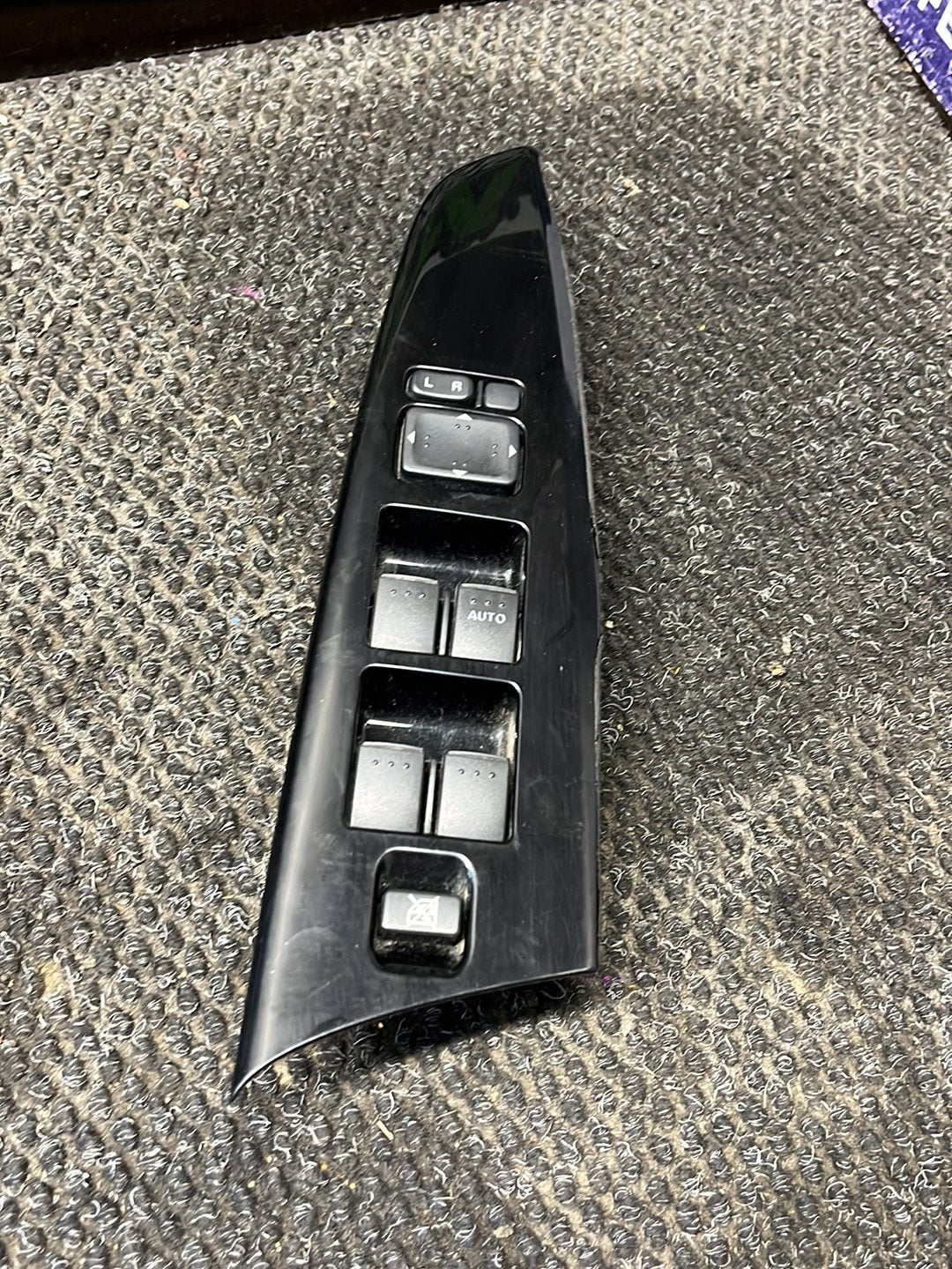 2006-2012 Mazda CX-7 ER- Master Power Window Switch- (TAG9305)