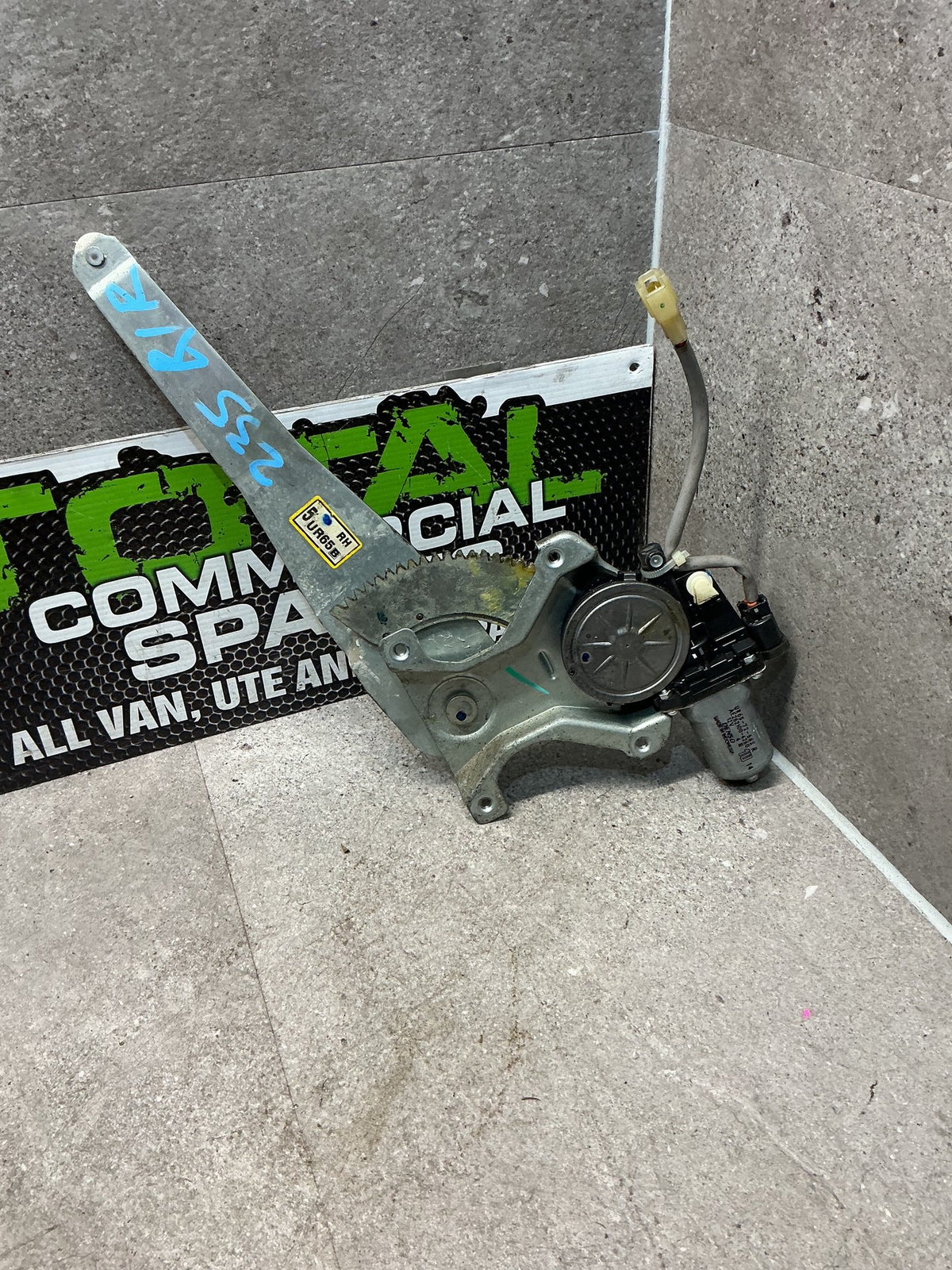 2009-2011 Ford Ranger PK- Right Rear Window Regulator/Motor- (TAG14272)