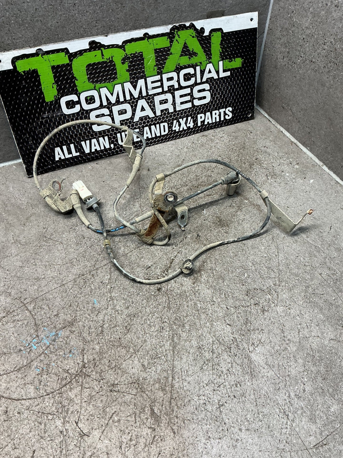 2007 Ford Ranger PJ- Right Front ABS Sensor- (TAG15724)