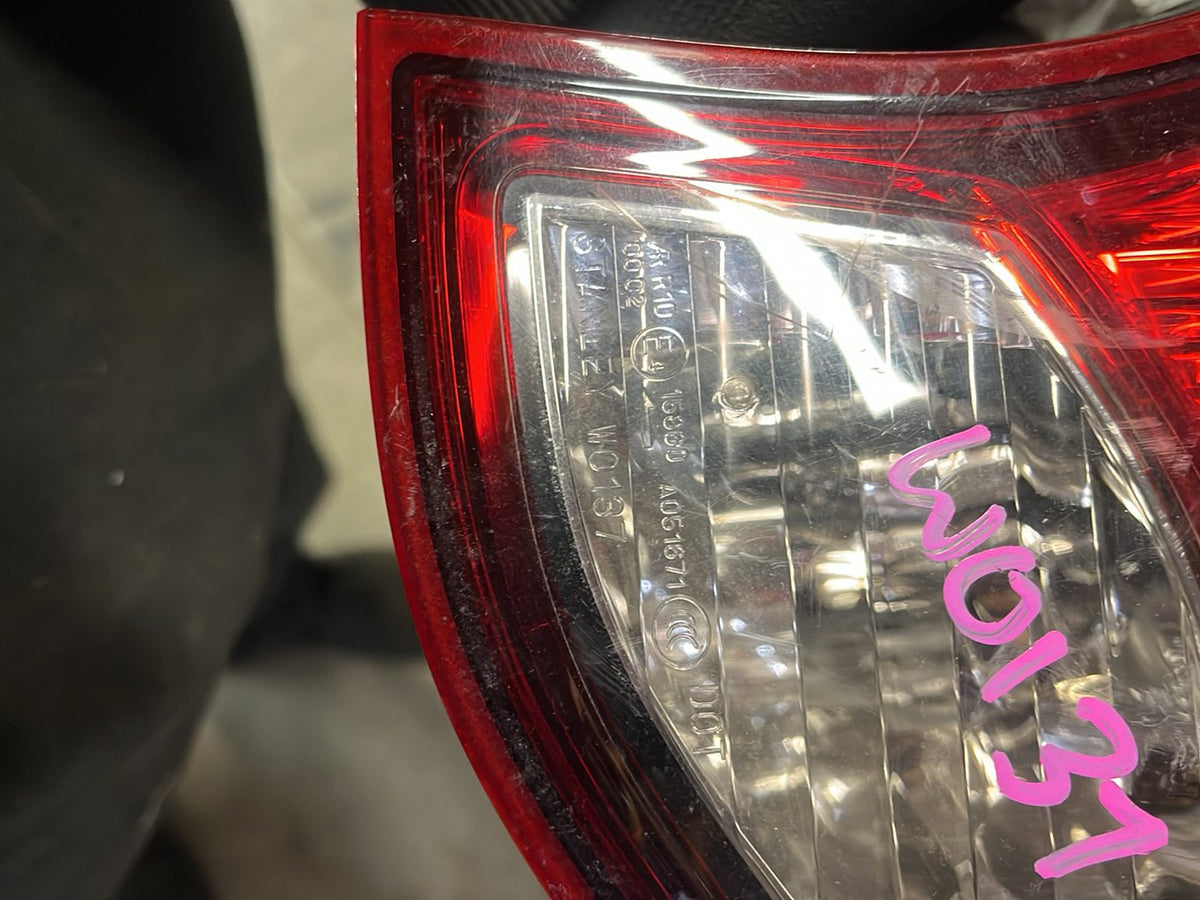 2015 Ford Escape ZG- Left Tailgate Light- (TAG9186)