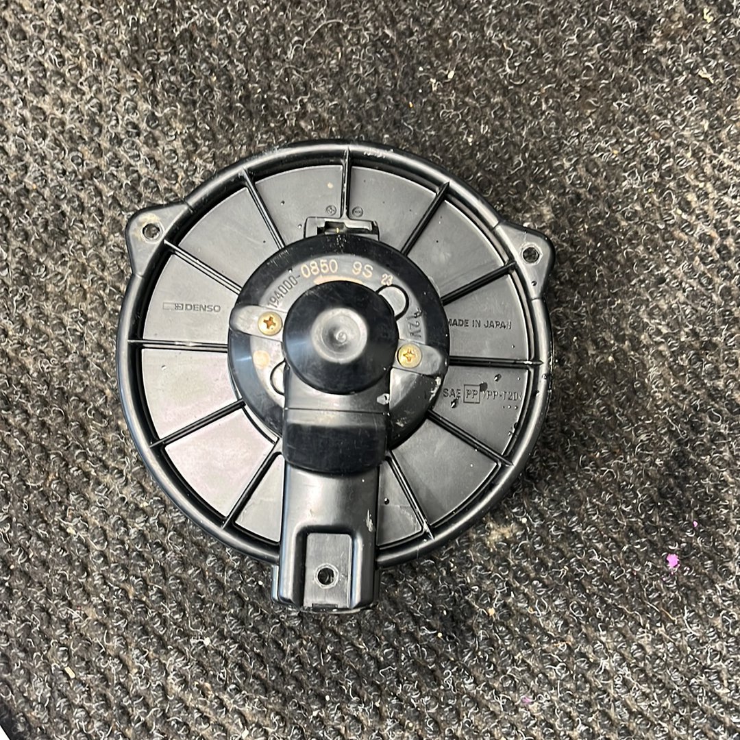 1994-1999 Toyota RAV4 A10 SXA11- Heater Fan Motor- (TAG7705)