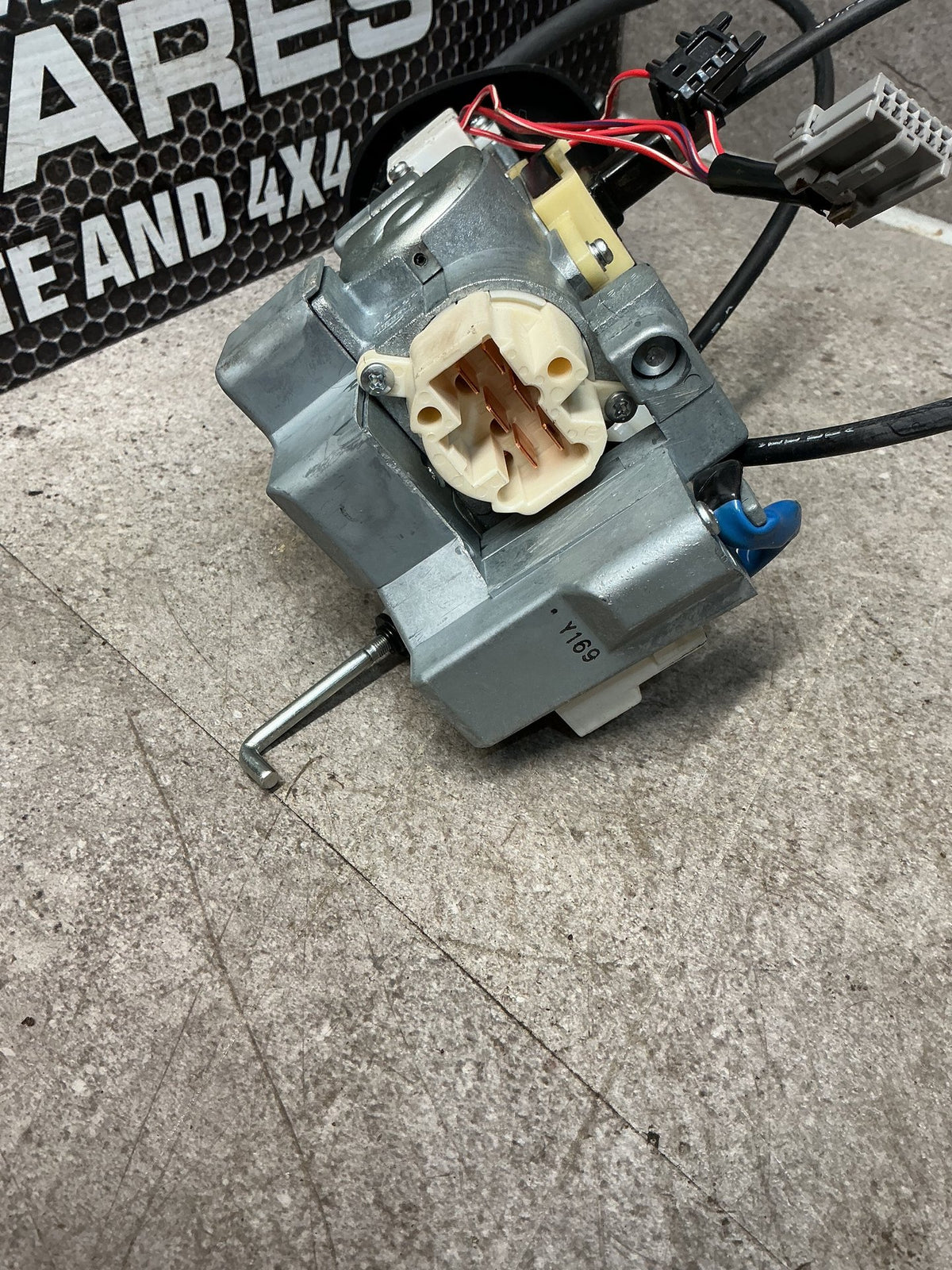 2009 Nissan X-Trail NT31- Ignition With Key- (TAG14016)