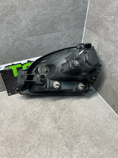 2010 Hyundai Tucson- Right Headlight- (TAG14553)