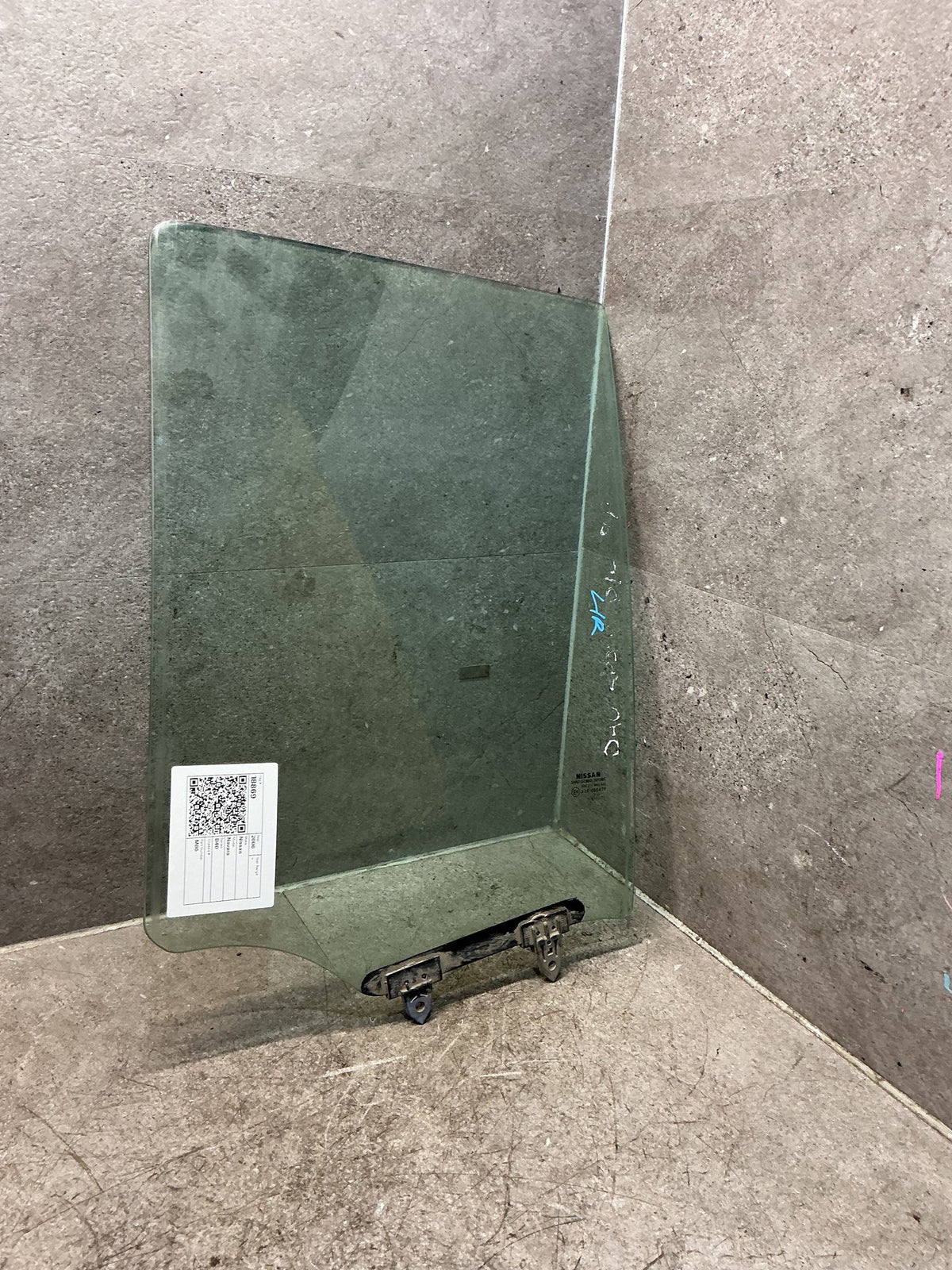 2006 Nissan Navara D40 - Left Rear Door Glass - (TAG18869)