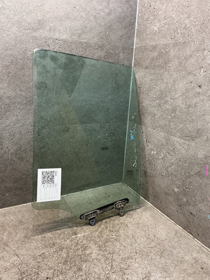 2006 Nissan Navara D40 - Left Rear Door Glass - (TAG18869)