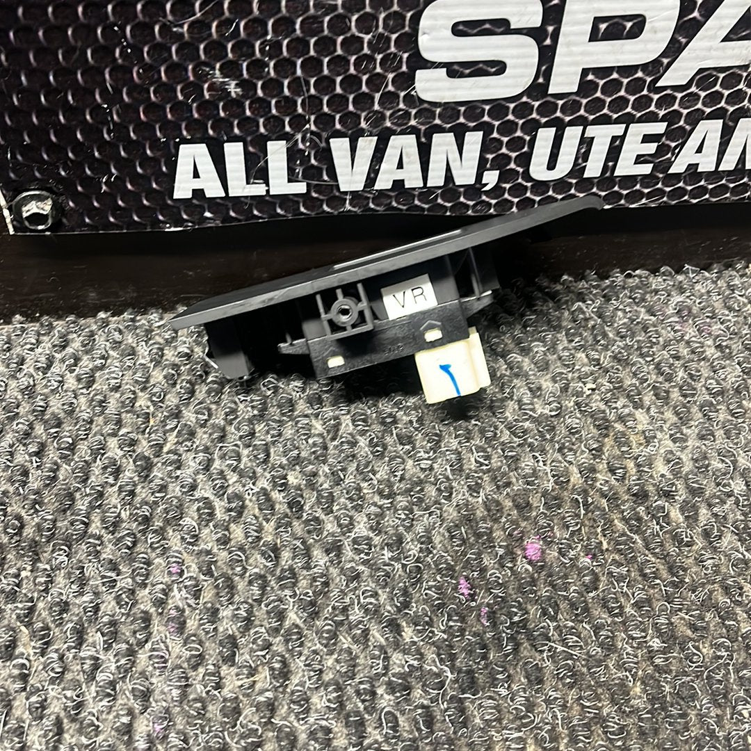 2013 Holden Captiva 7- Right Rear Window Switch- (TAG8162)