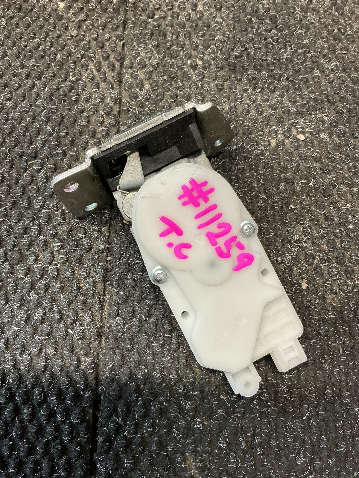 2005-2012 Mitsubishi Outlander CW*W CW4W- Tailgate Lock Mechanism- (TAG11259)