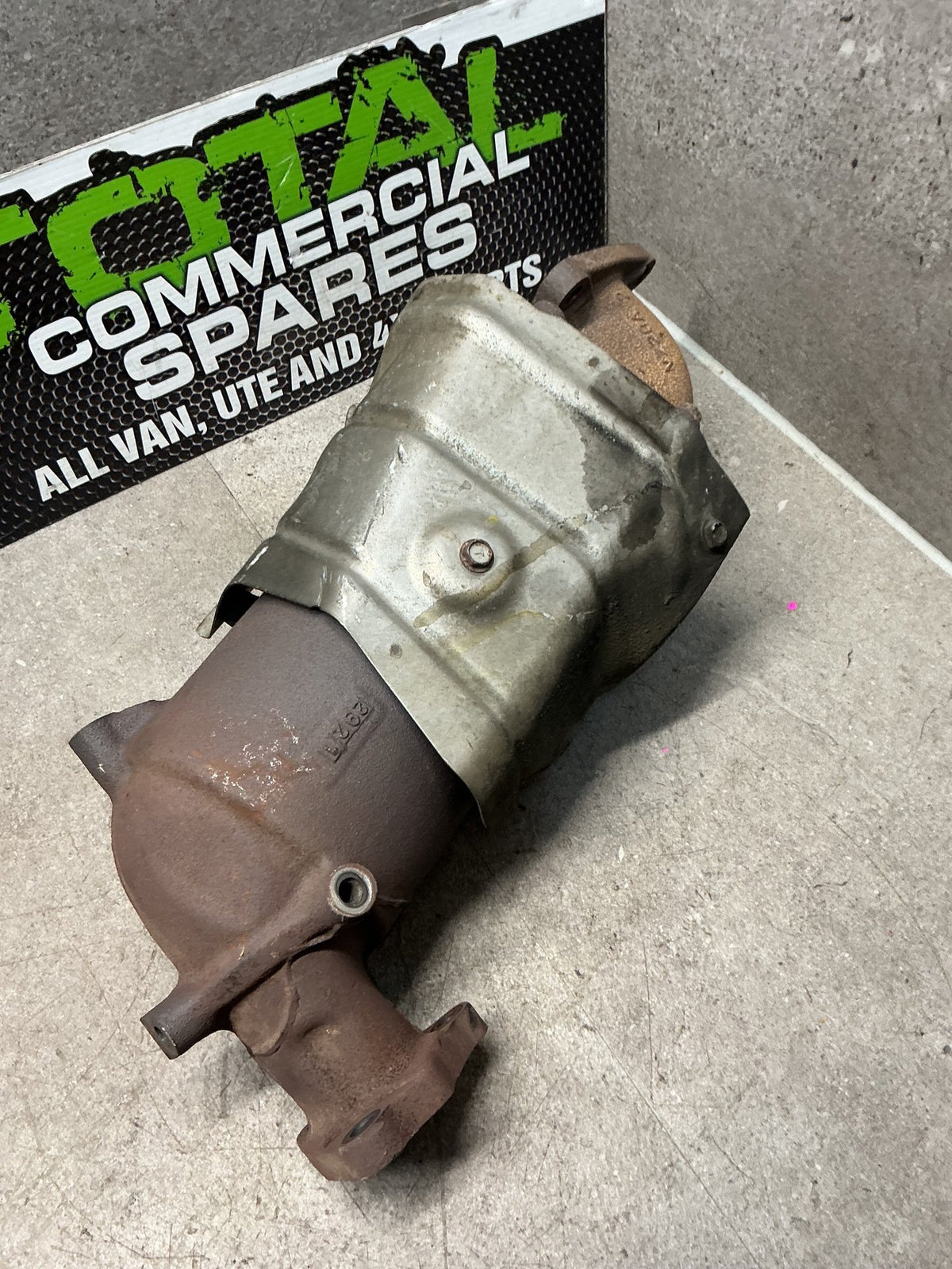 2011 Nissan Caravan VWE25- Catalytic Converter- (TAG13776)