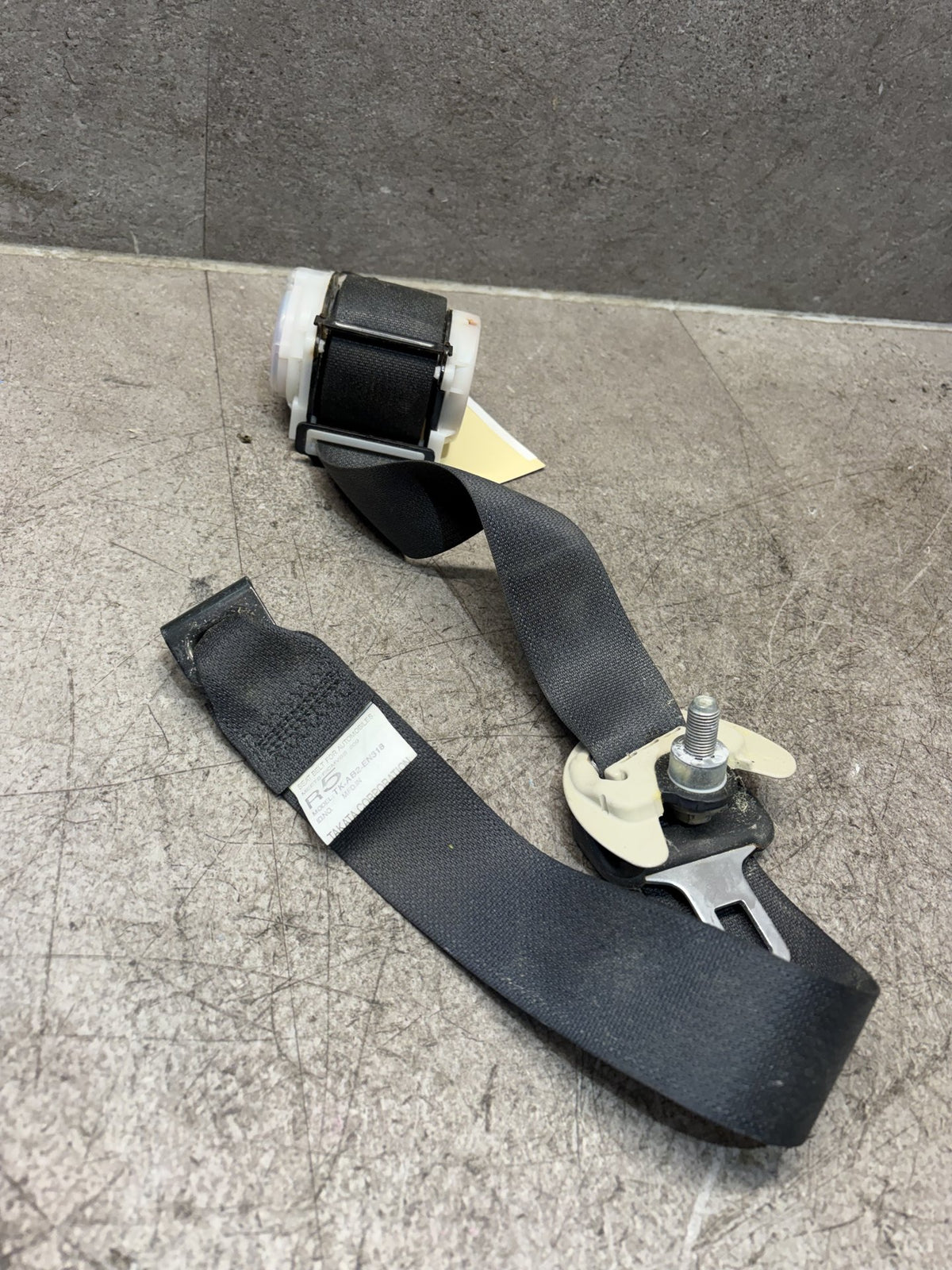 2012-2020 Mitsubishi Outlander GF*W GF GF8 - Right Rear Seat Belt - (TAG18695)